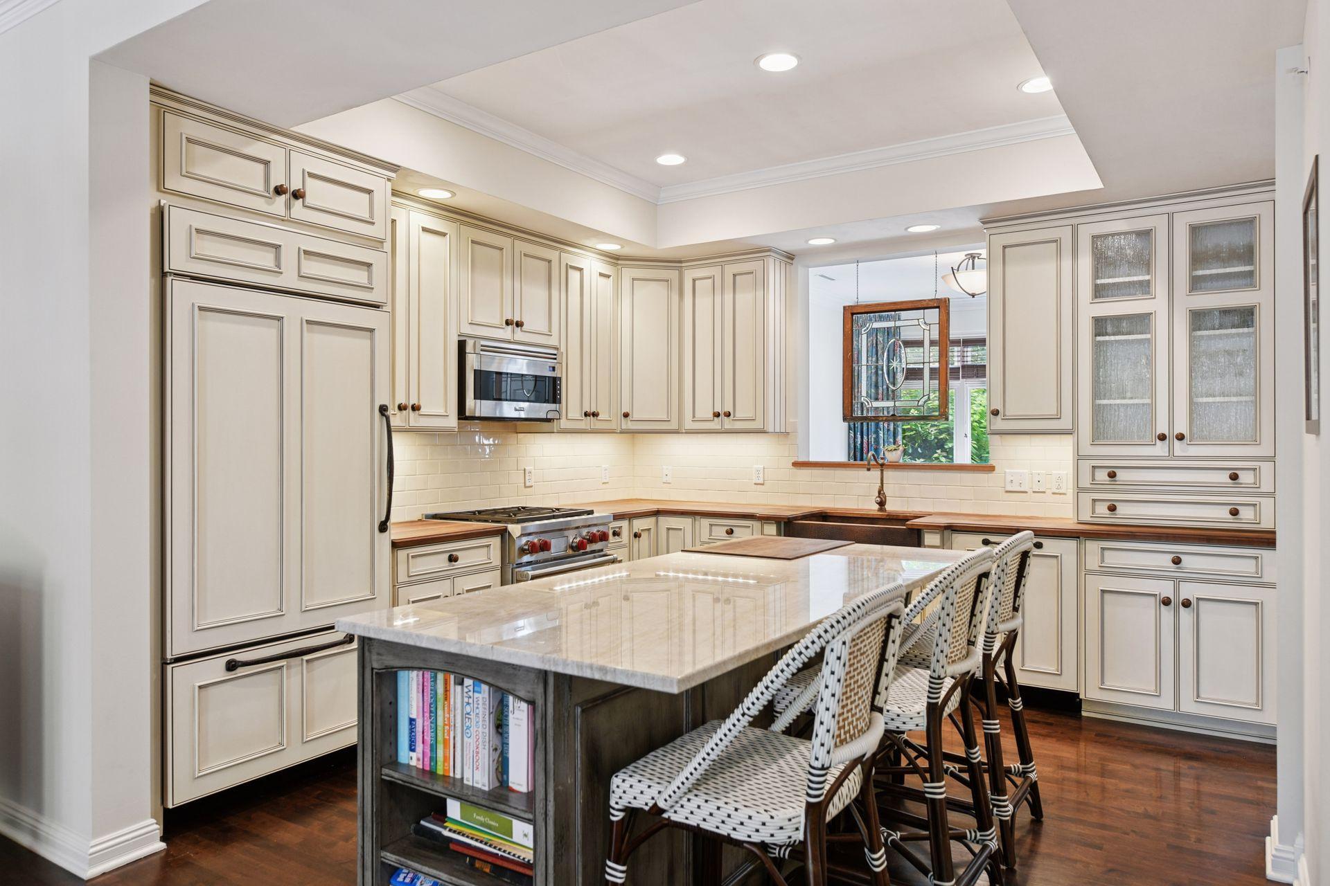 311 Coventry Lane, Edina, MN 55435 Listing Photo  8