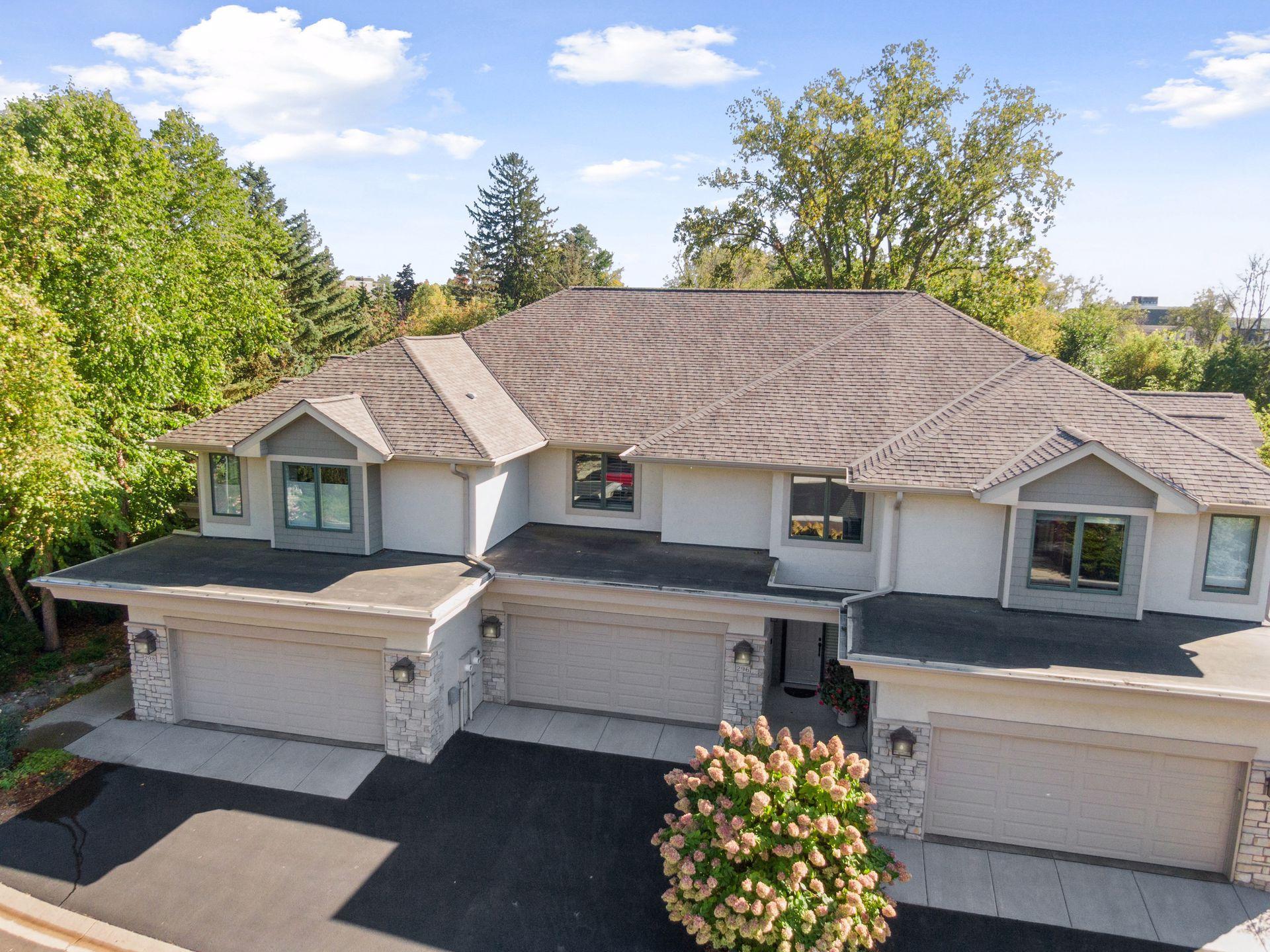 296 Grace Pointe Court, Wayzata, MN, 55391