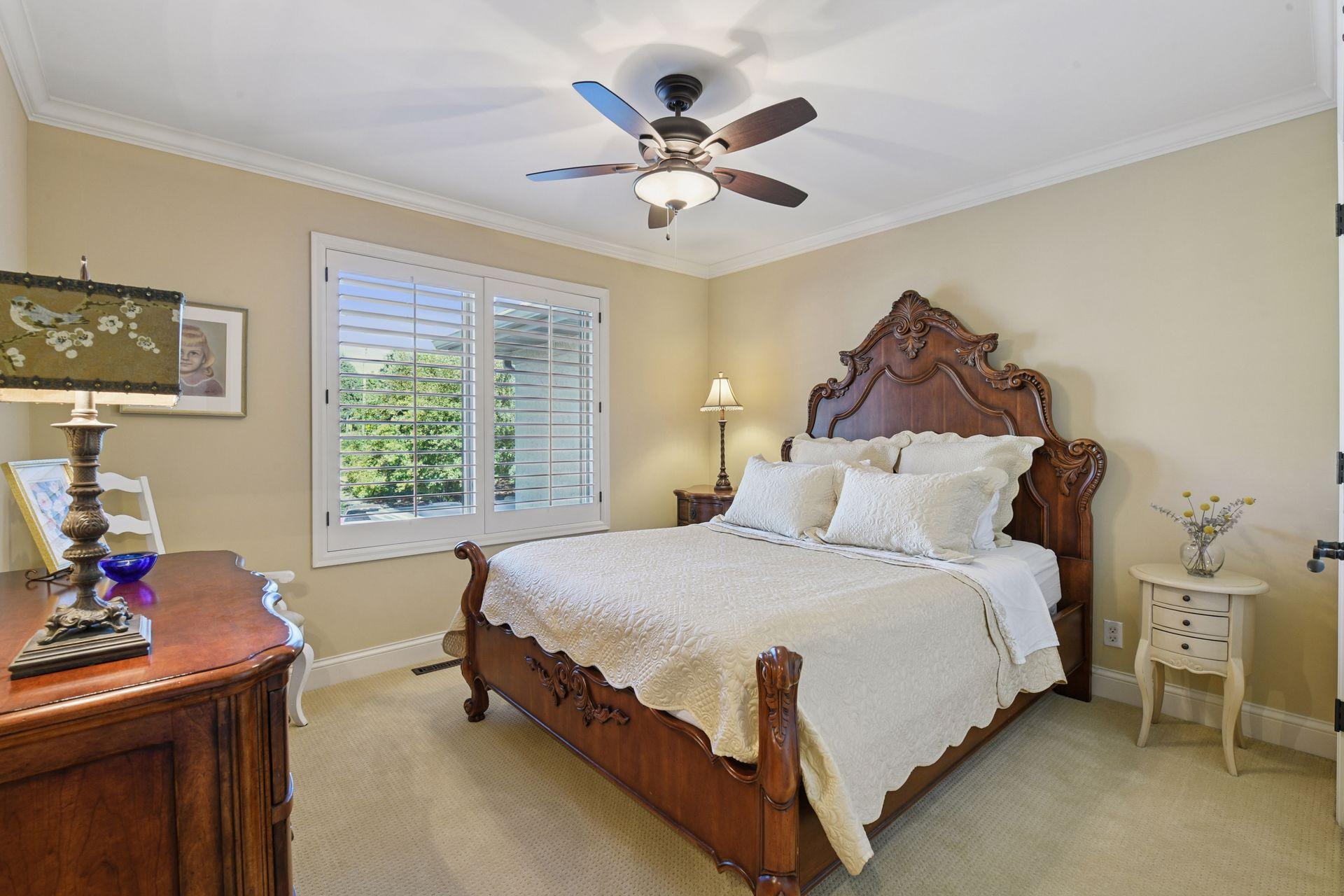 296 Grace Pointe Court, Wayzata, MN, 55391