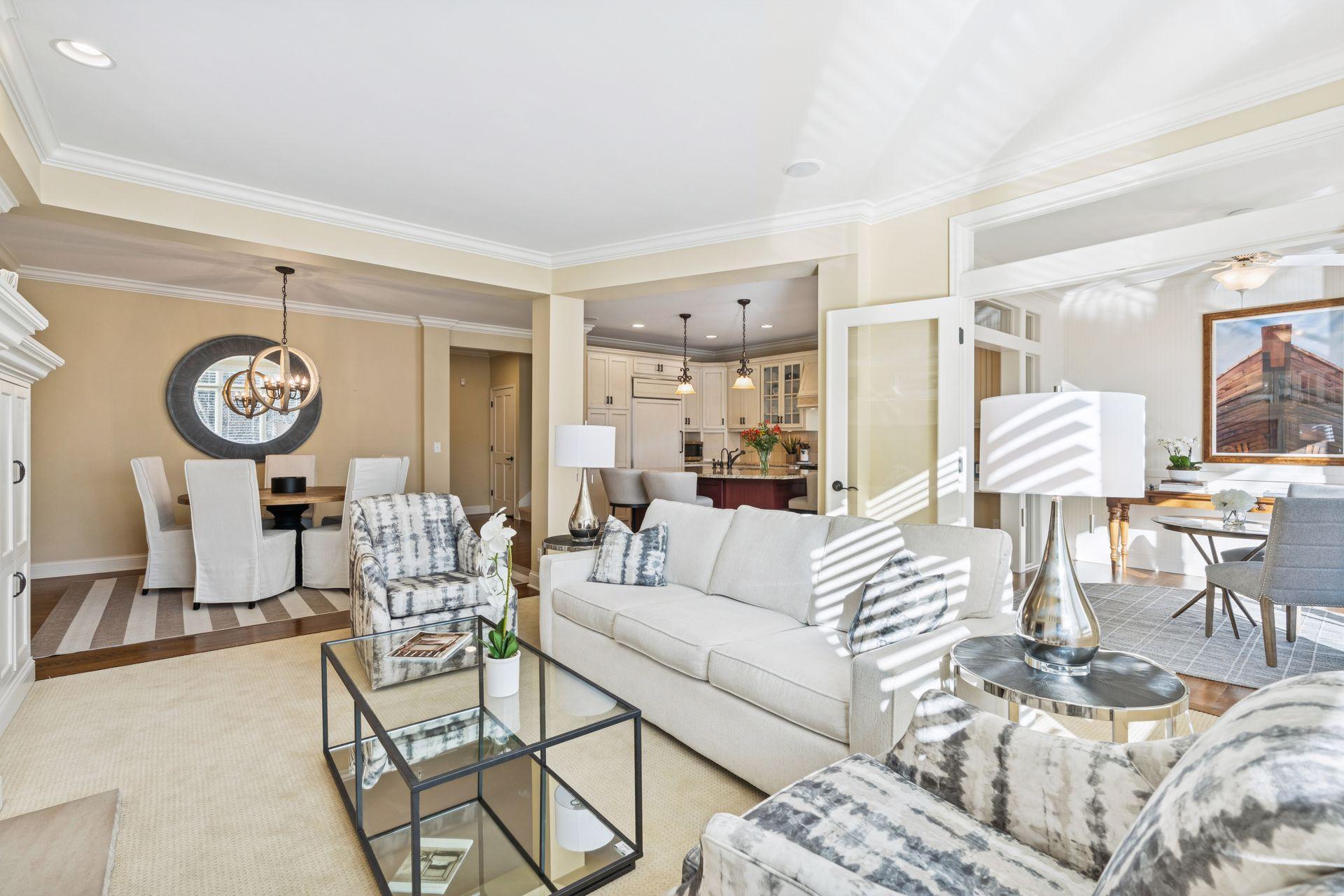 296 Grace Pointe Court, Wayzata, MN, 55391