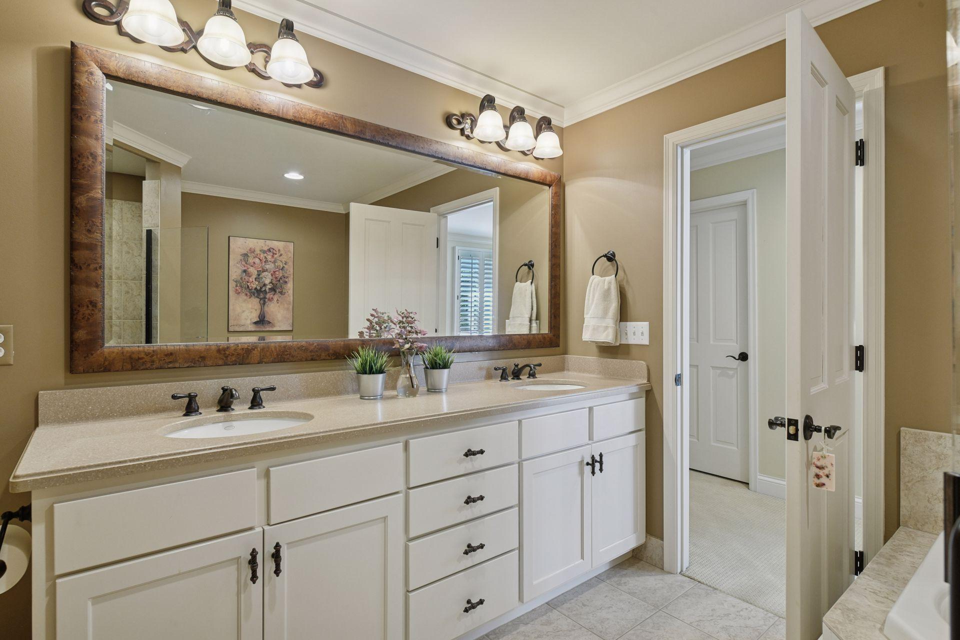 296 Grace Pointe Court, Wayzata, MN, 55391