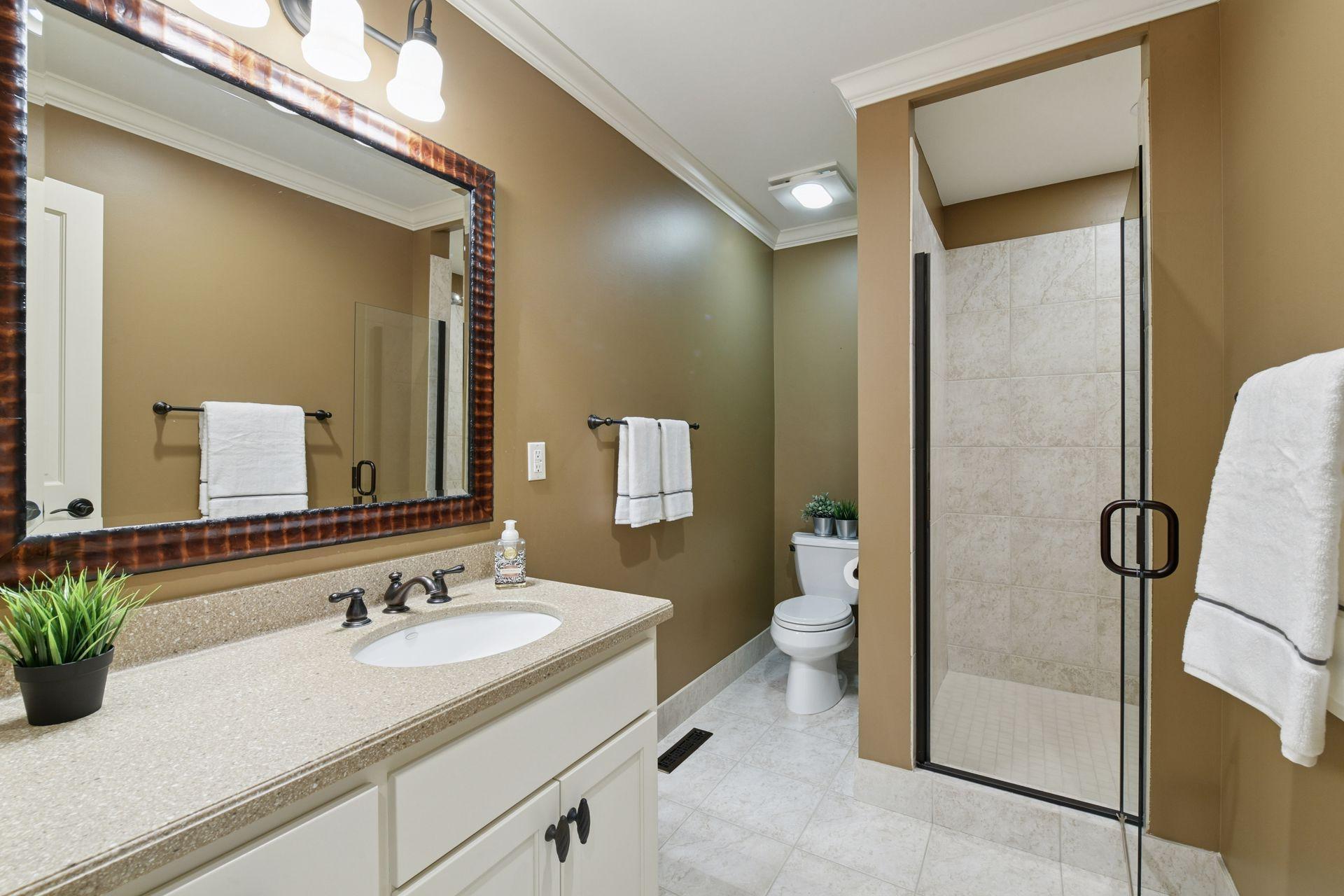 296 Grace Pointe Court, Wayzata, MN, 55391