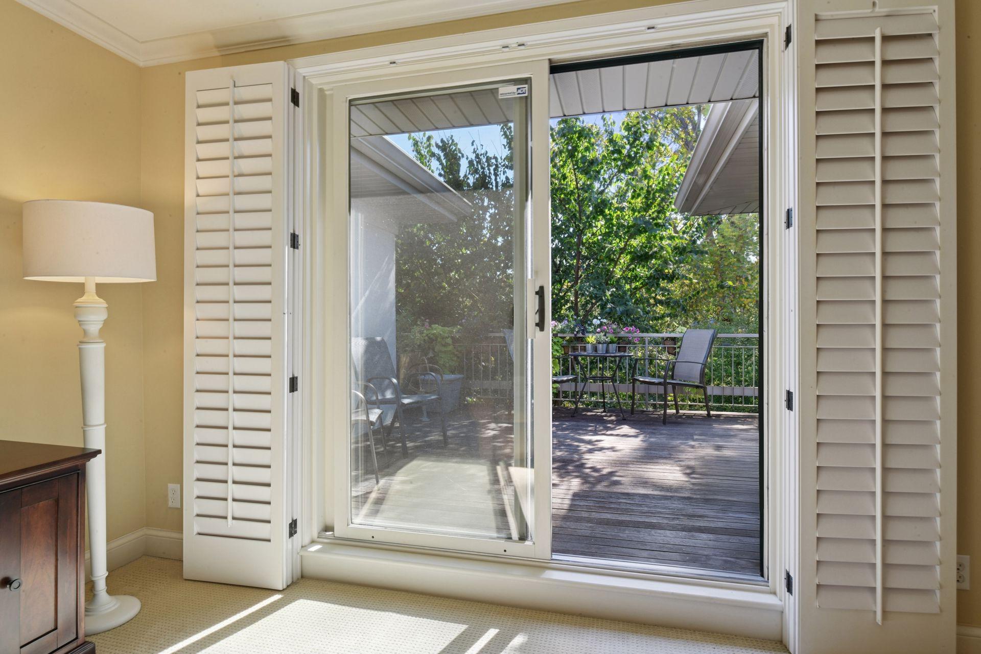 296 Grace Pointe Court, Wayzata, MN, 55391