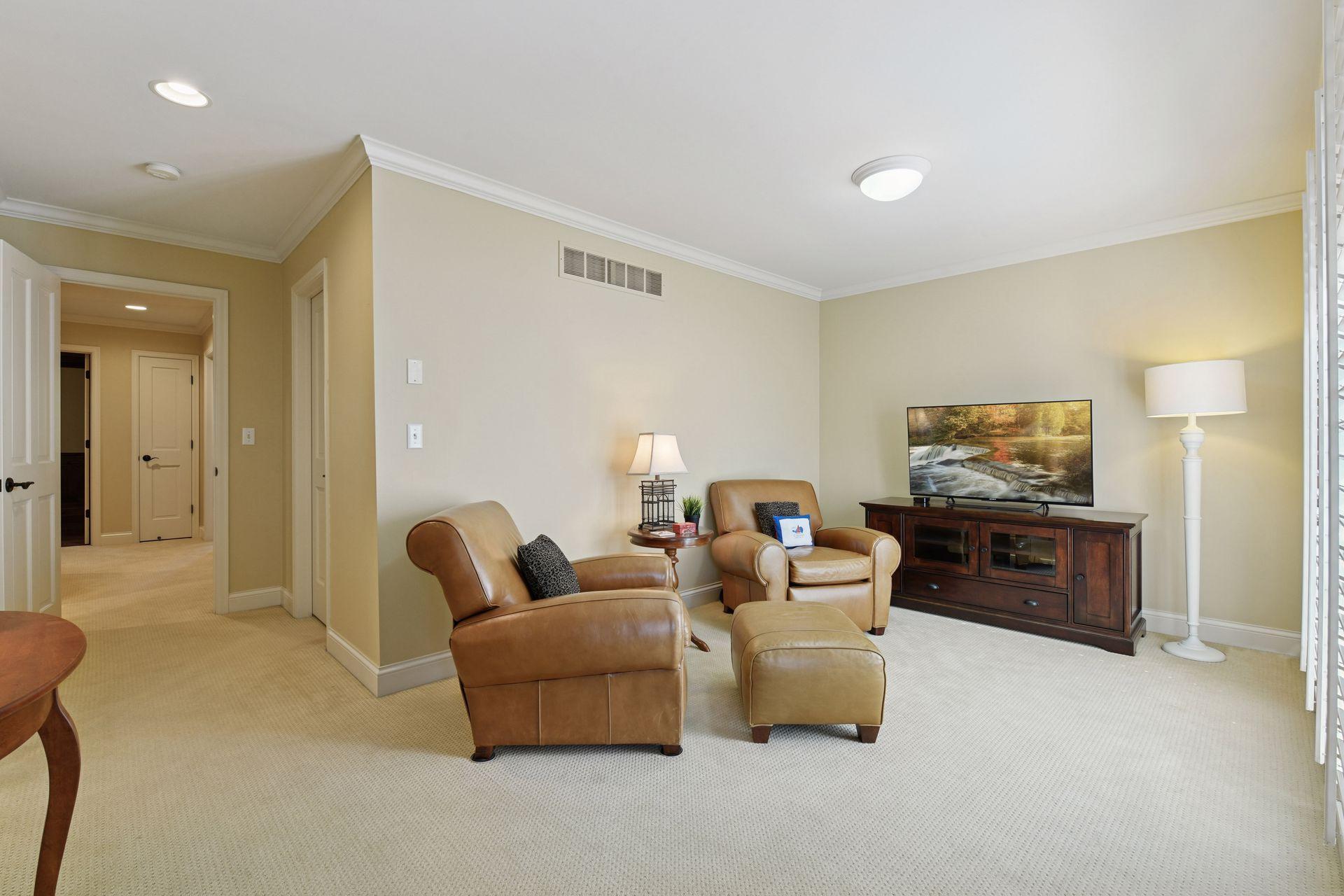 296 Grace Pointe Court, Wayzata, MN, 55391