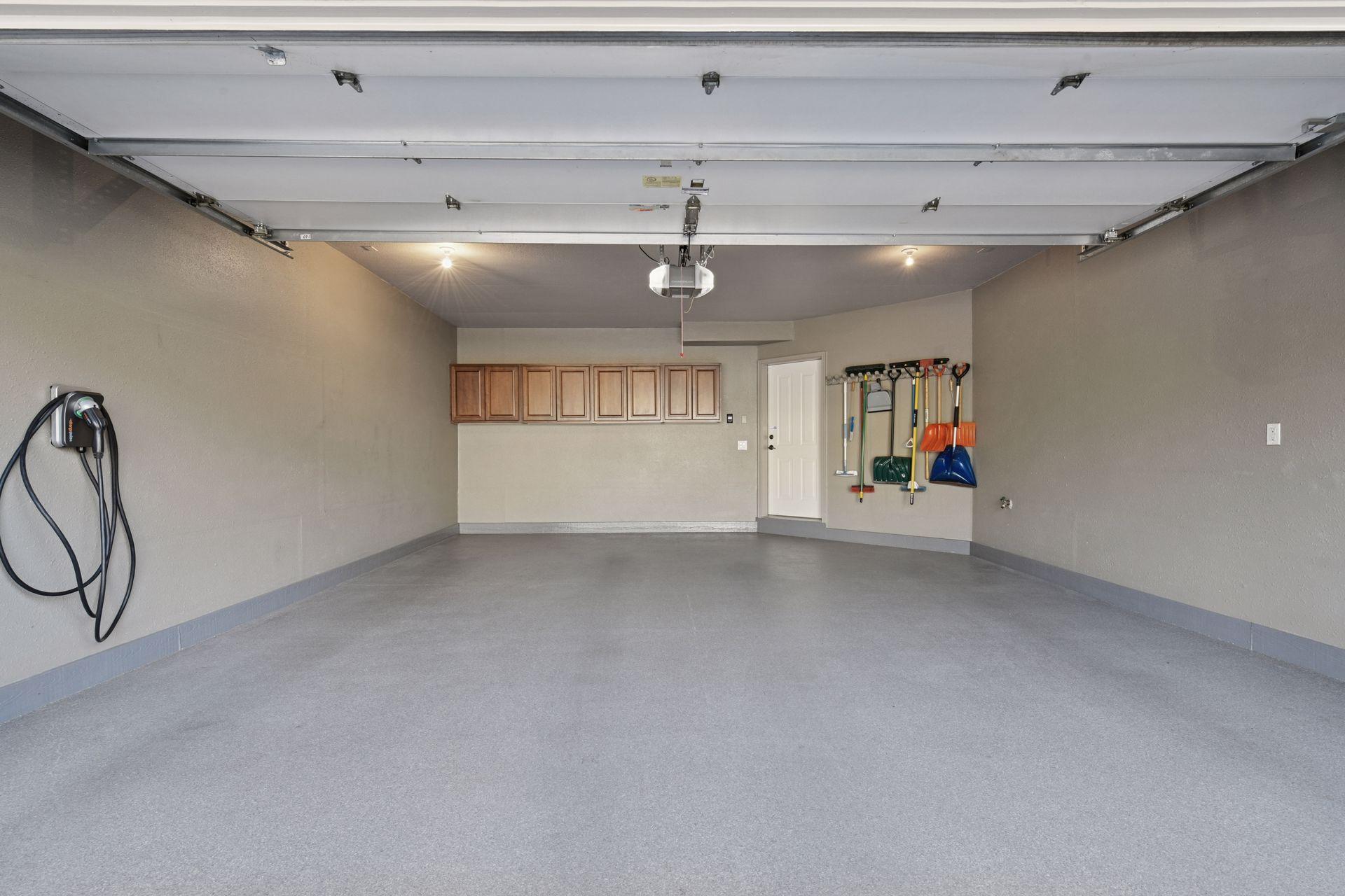 296 Grace Pointe Court, Wayzata, MN, 55391