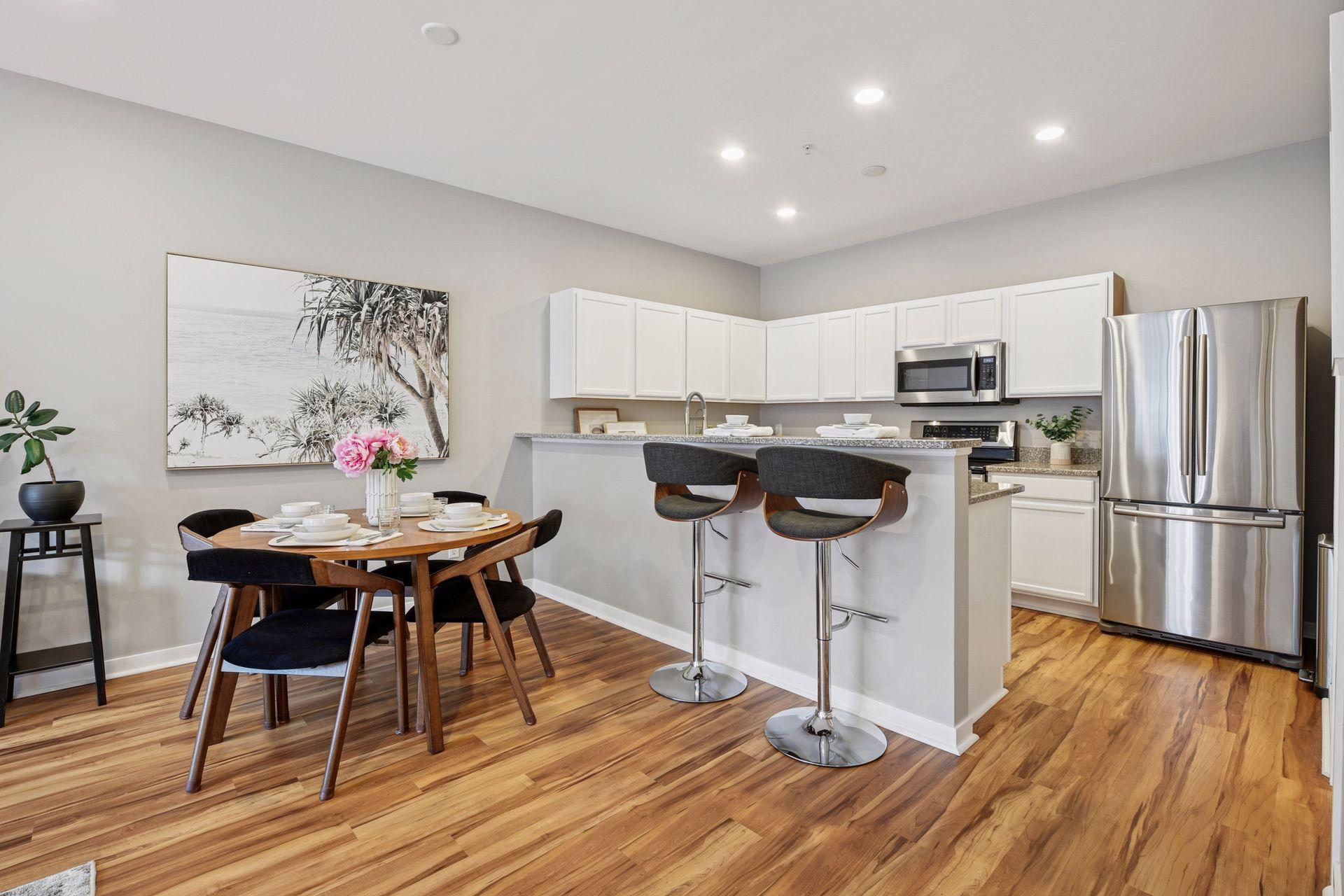 588 Willoughby Way W, Minnetonka, MN, 55305