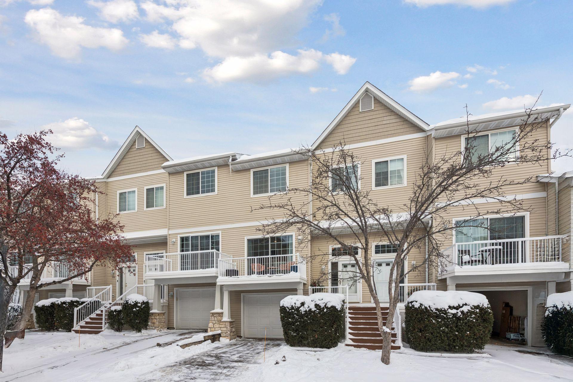 588 Willoughby Way W, Minnetonka, MN, 55305