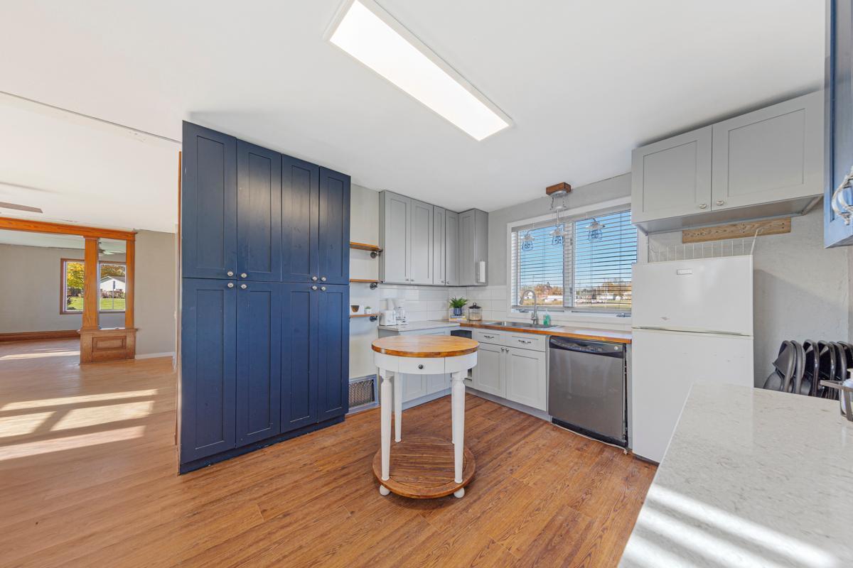 55570 State Highway 56, West Concord, MN, 55985