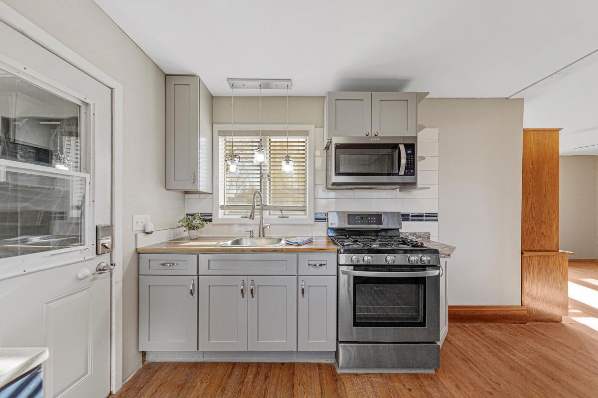 55570 State Highway 56, West Concord, MN, 55985