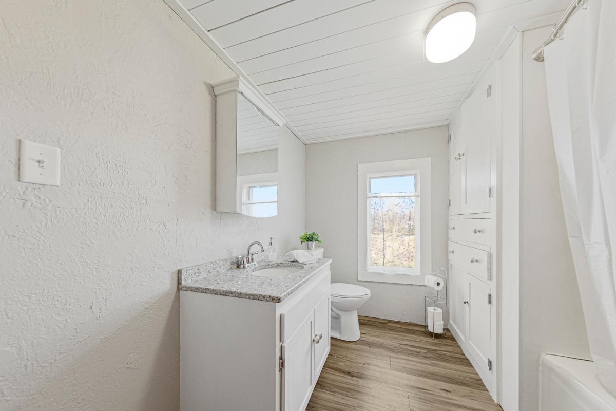 55570 State Highway 56, West Concord, MN, 55985