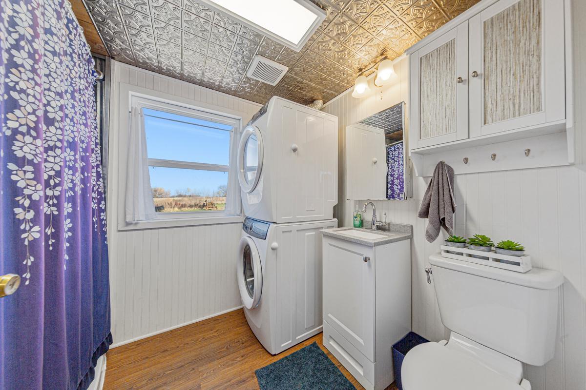 55570 State Highway 56, West Concord, MN, 55985