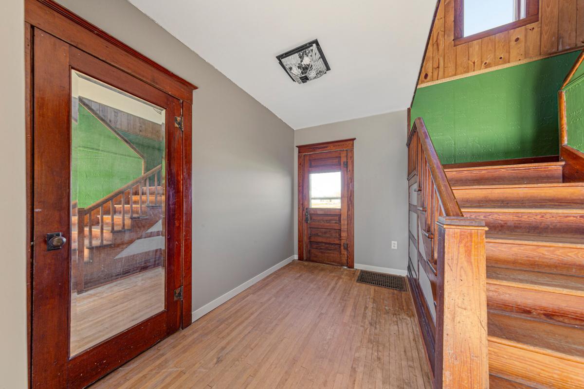 55570 State Highway 56, West Concord, MN, 55985