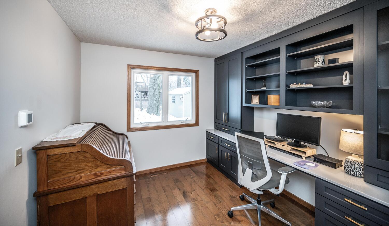 17379 Hayes Avenue, Lakeville, MN, 55044