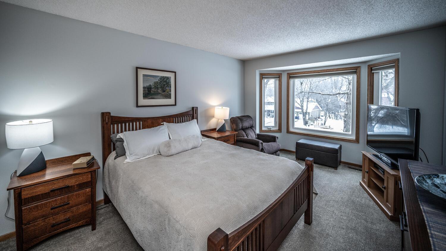 17379 Hayes Avenue, Lakeville, MN, 55044