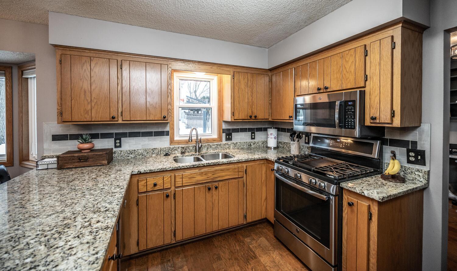 17379 Hayes Avenue, Lakeville, MN, 55044