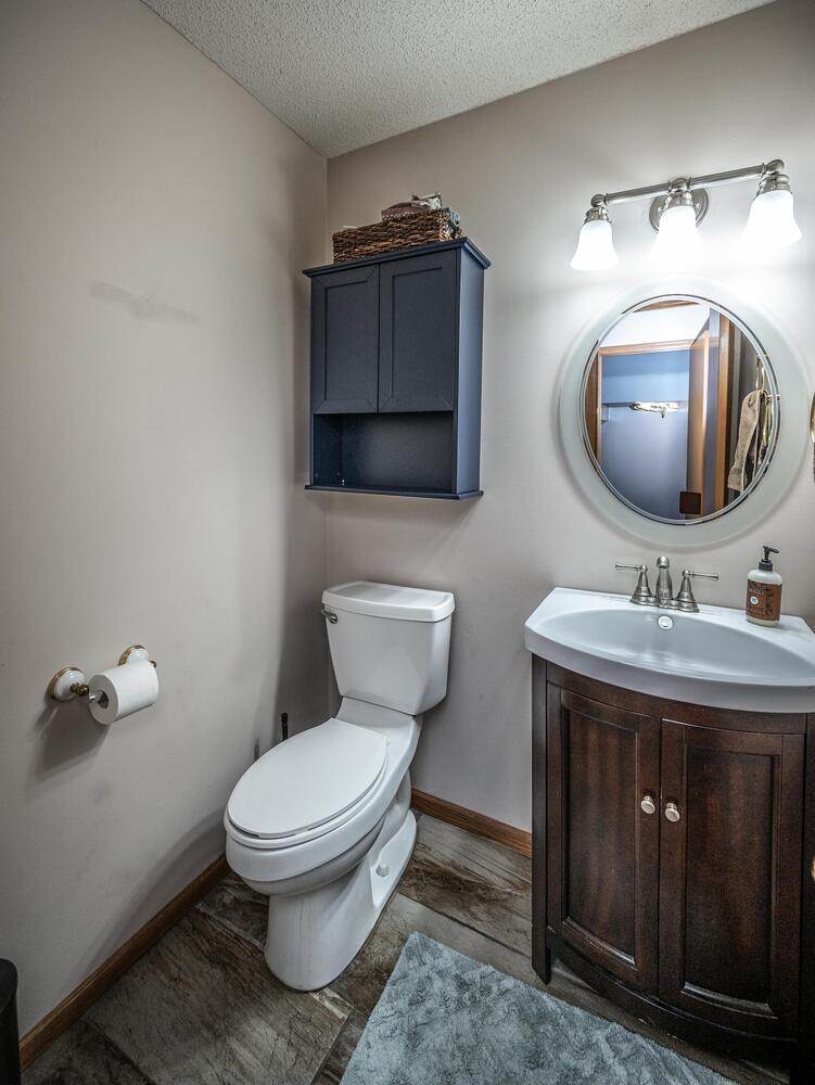 17379 Hayes Avenue, Lakeville, MN, 55044