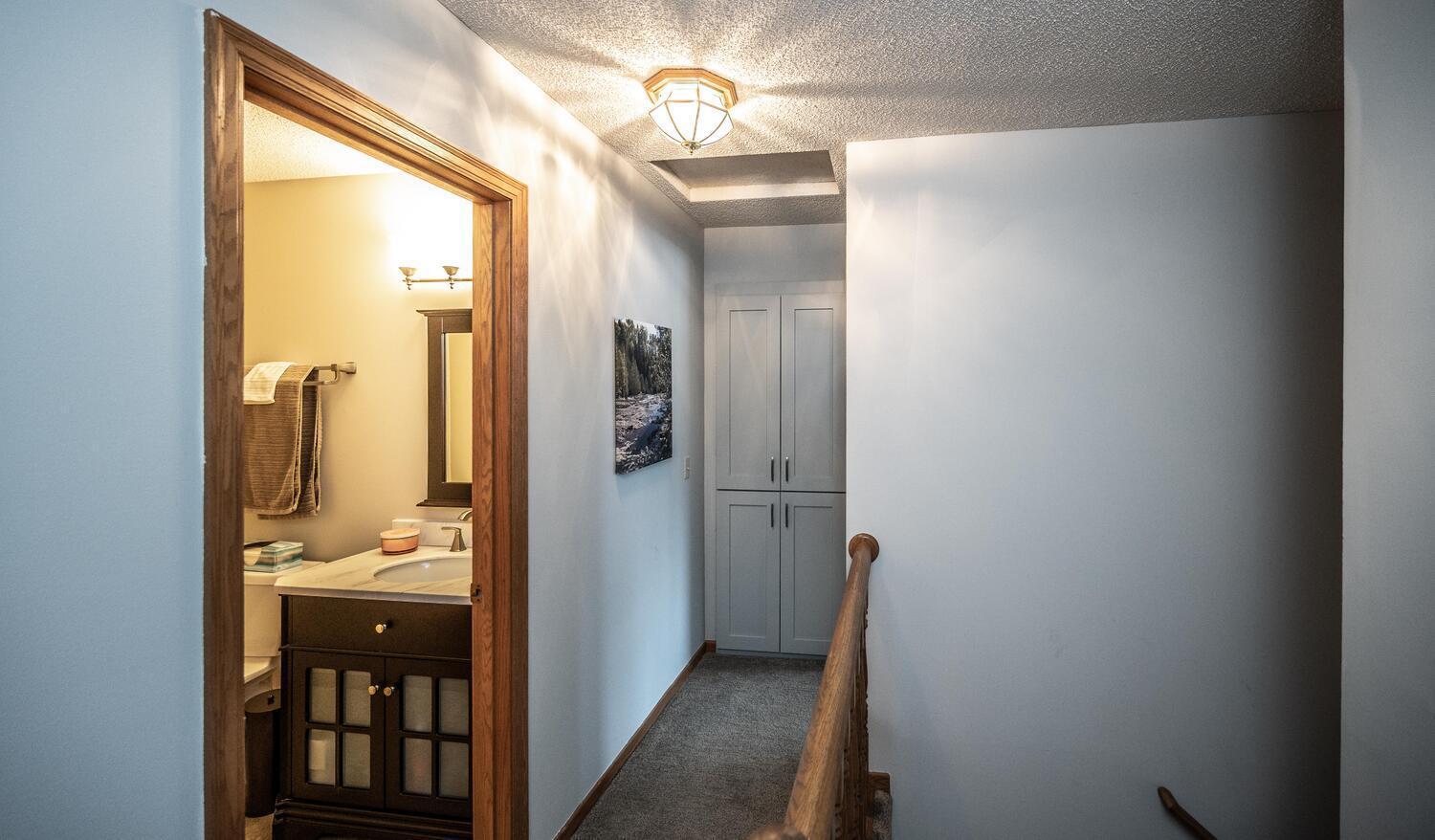 17379 Hayes Avenue, Lakeville, MN, 55044