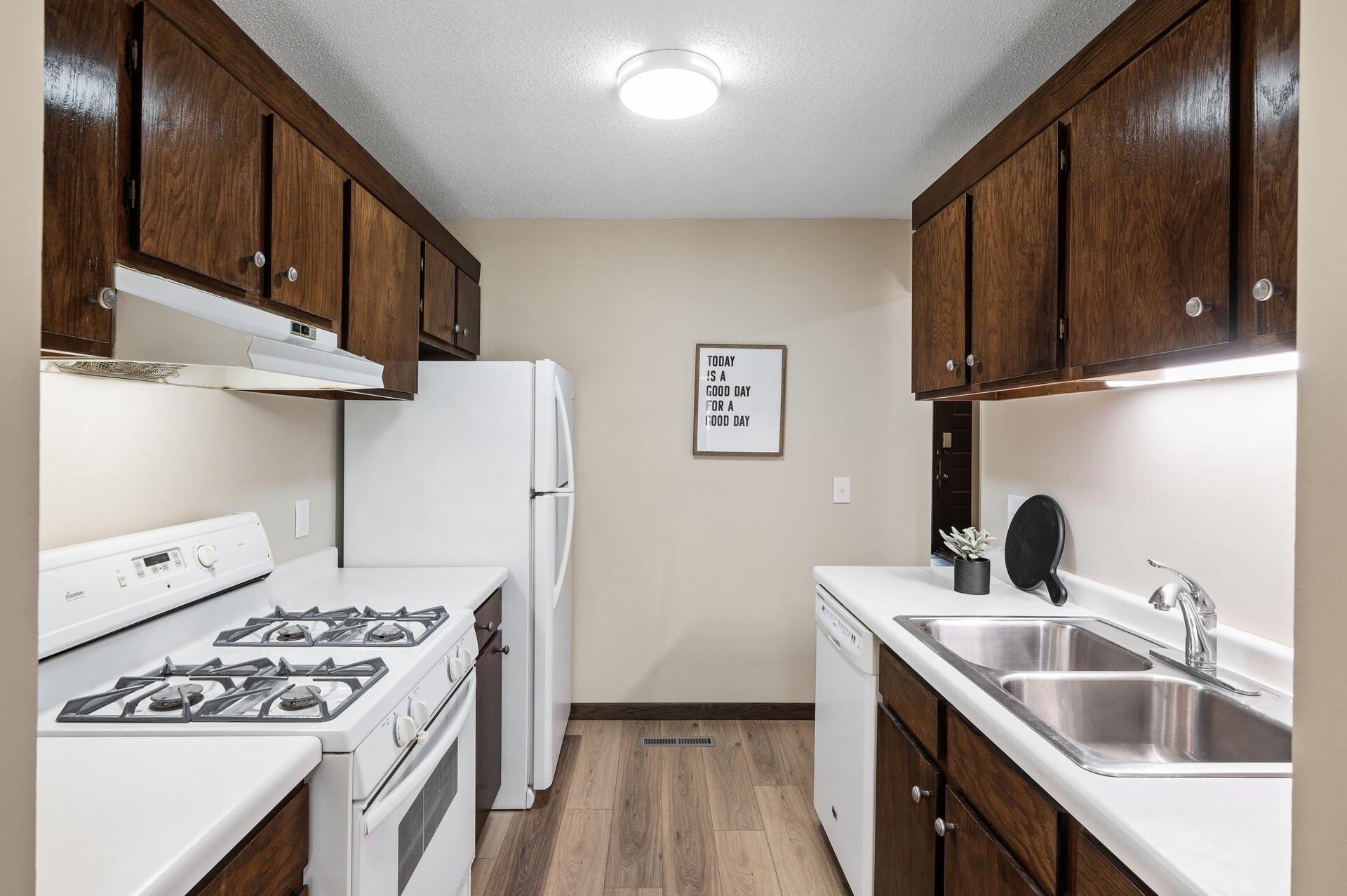 1940 Dupont Avenue S, Minneapolis, MN, 55403