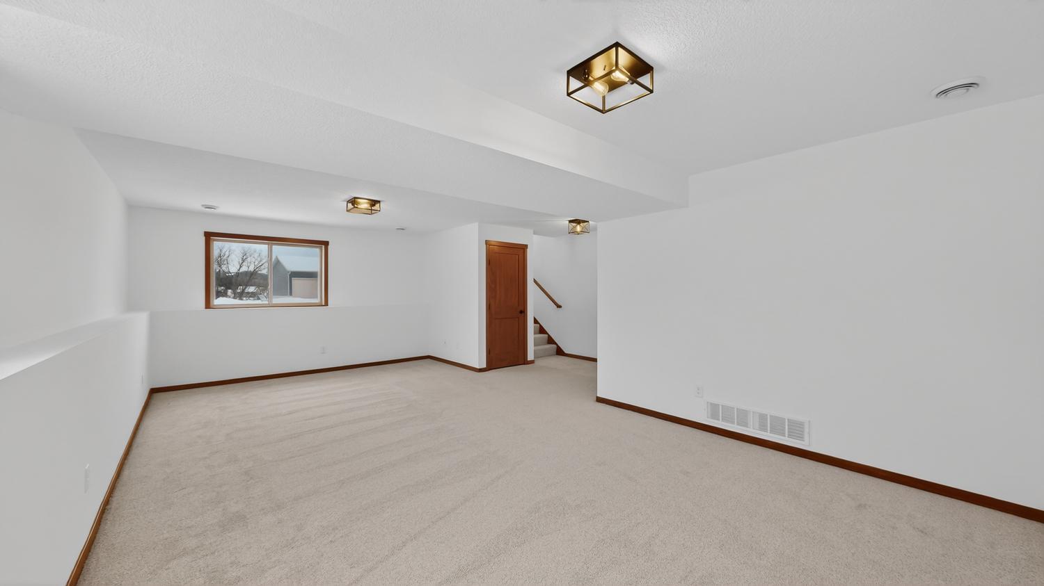 2163 Hadley Hills Drive NE, Rochester, MN, 55906