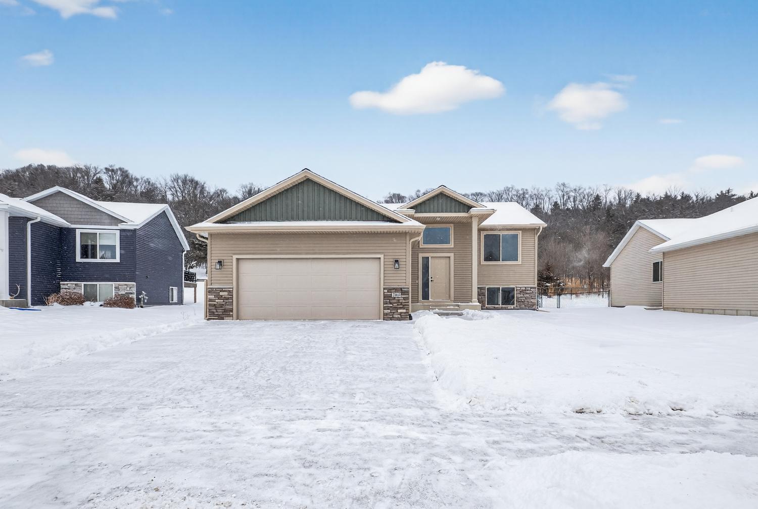 2163 Hadley Hills Drive NE, Rochester, MN, 55906