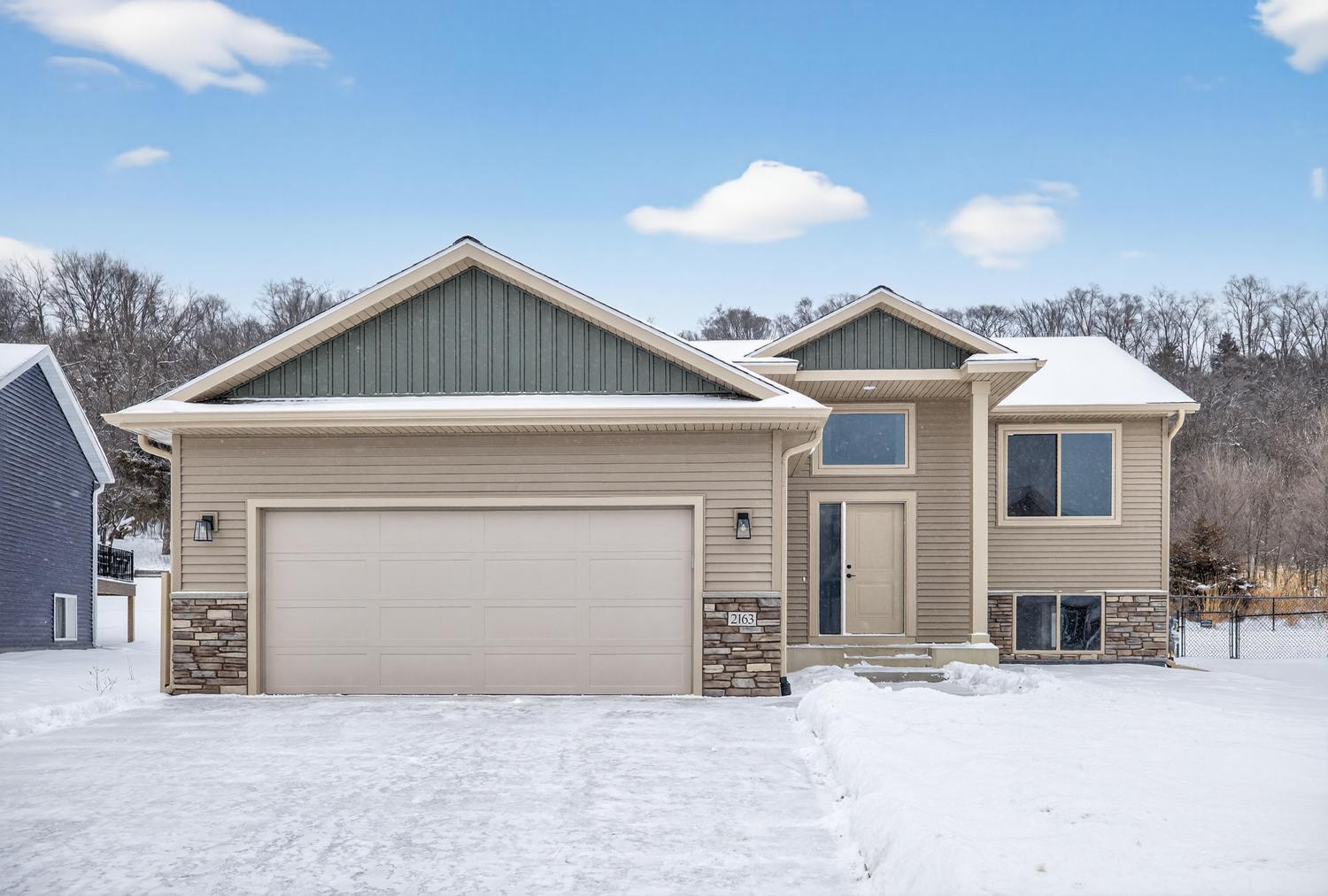 2163 Hadley Hills Drive NE, Rochester, MN, 55906