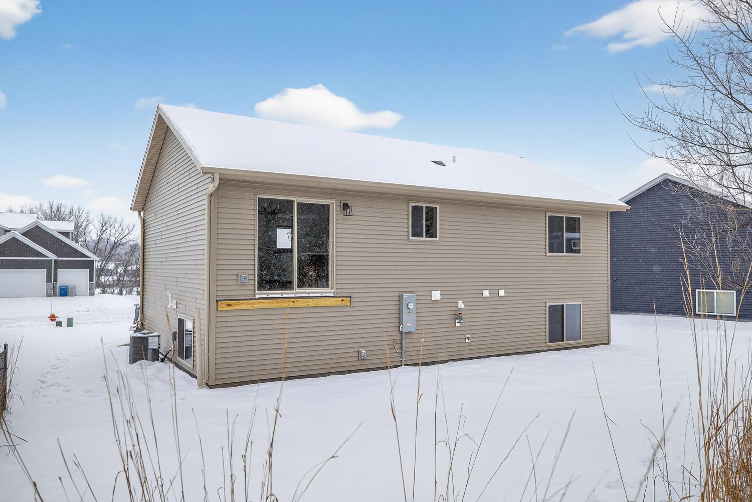 2163 Hadley Hills Drive NE, Rochester, MN, 55906