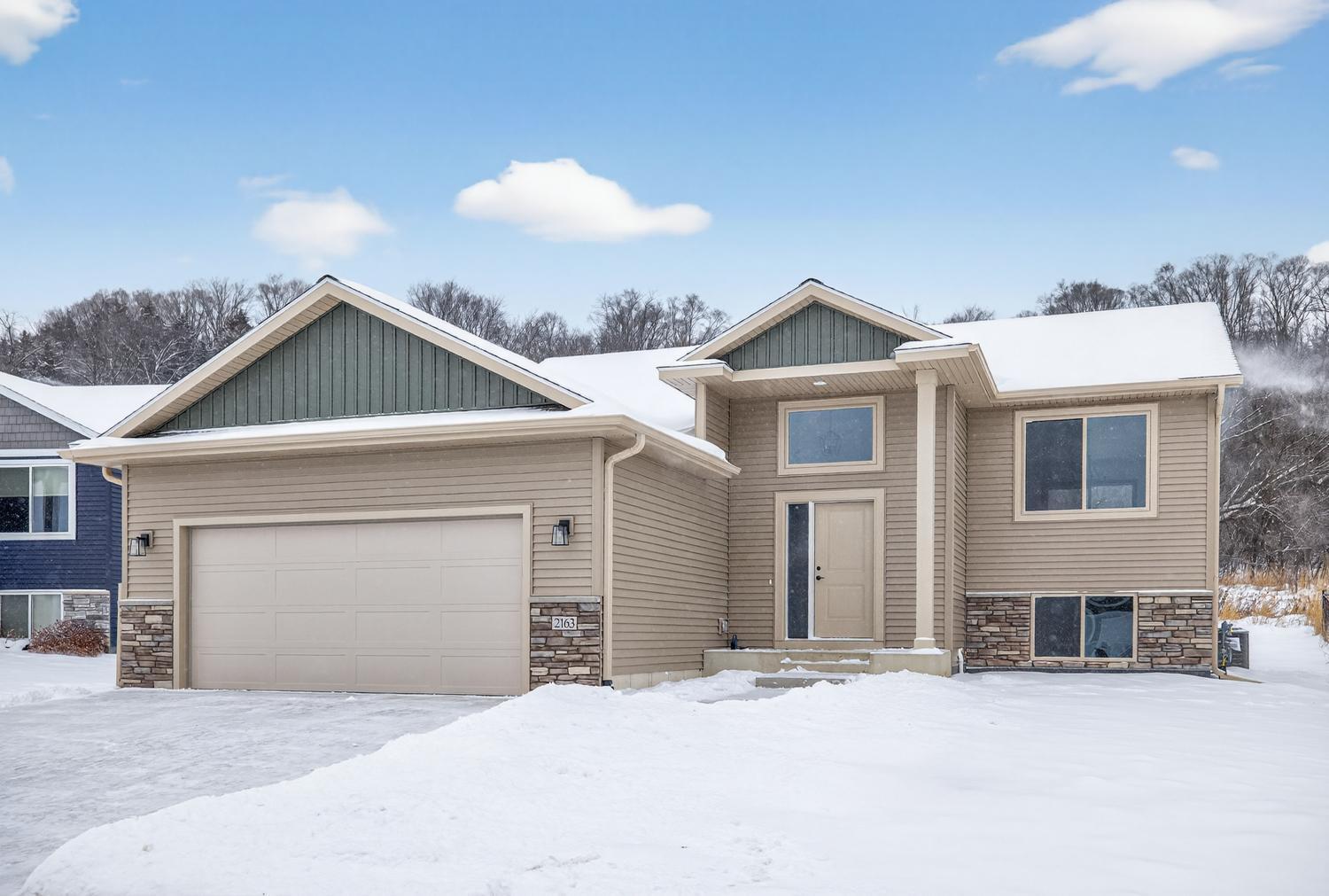 2163 Hadley Hills Drive NE, Rochester, MN, 55906
