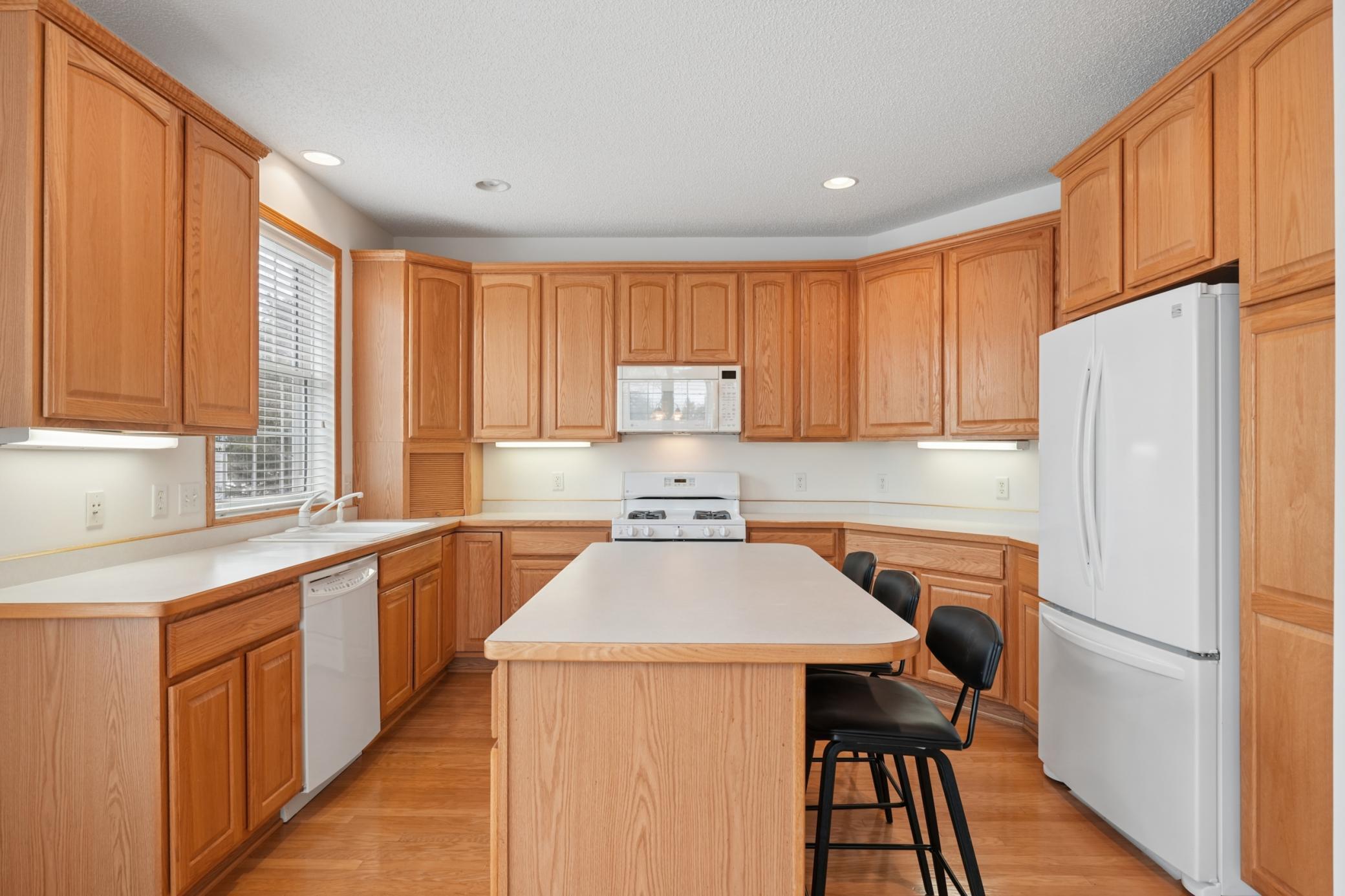 17475 Haralson Drive, Eden Prairie, MN, 55347