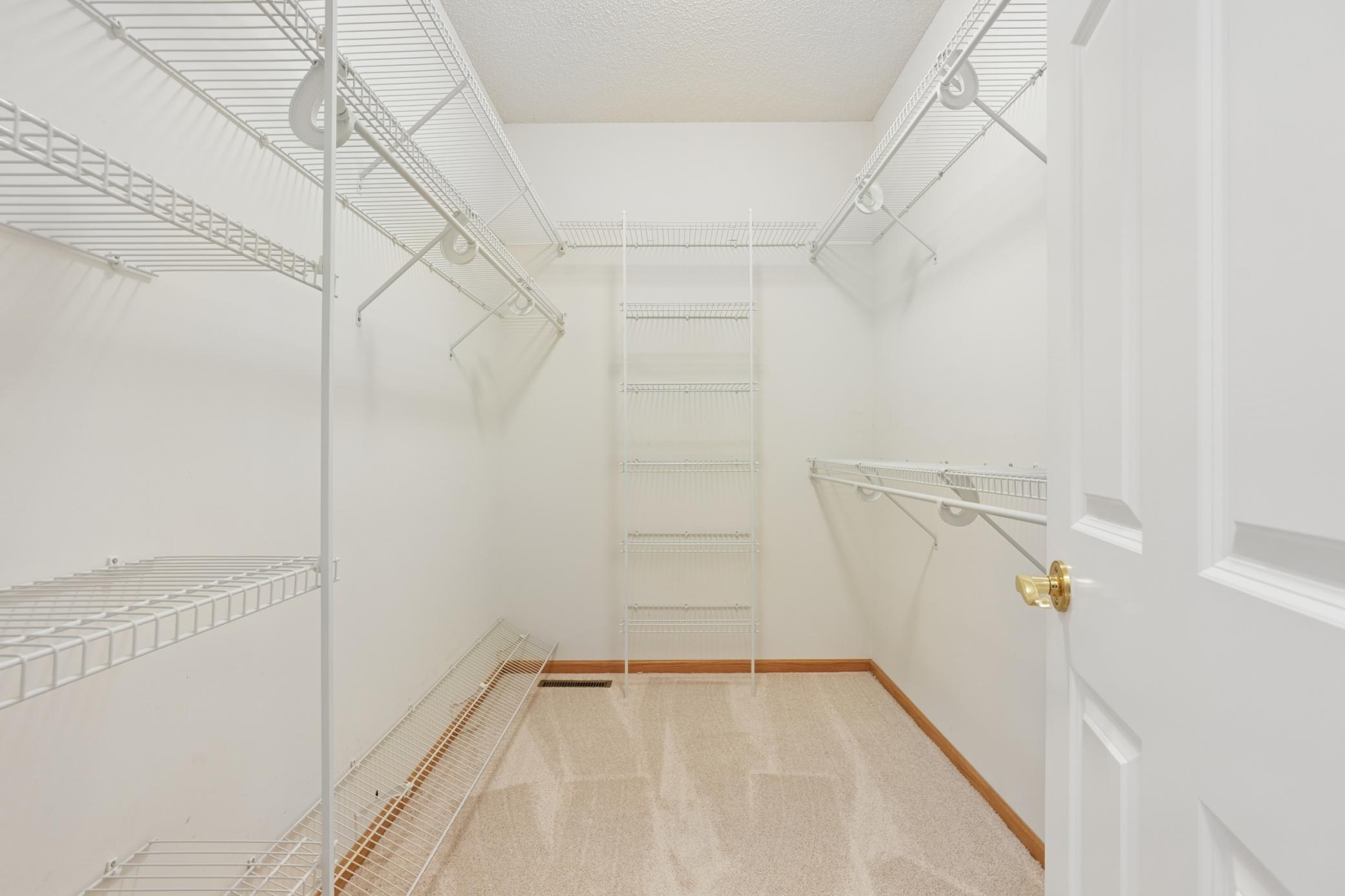 17475 Haralson Drive, Eden Prairie, MN, 55347