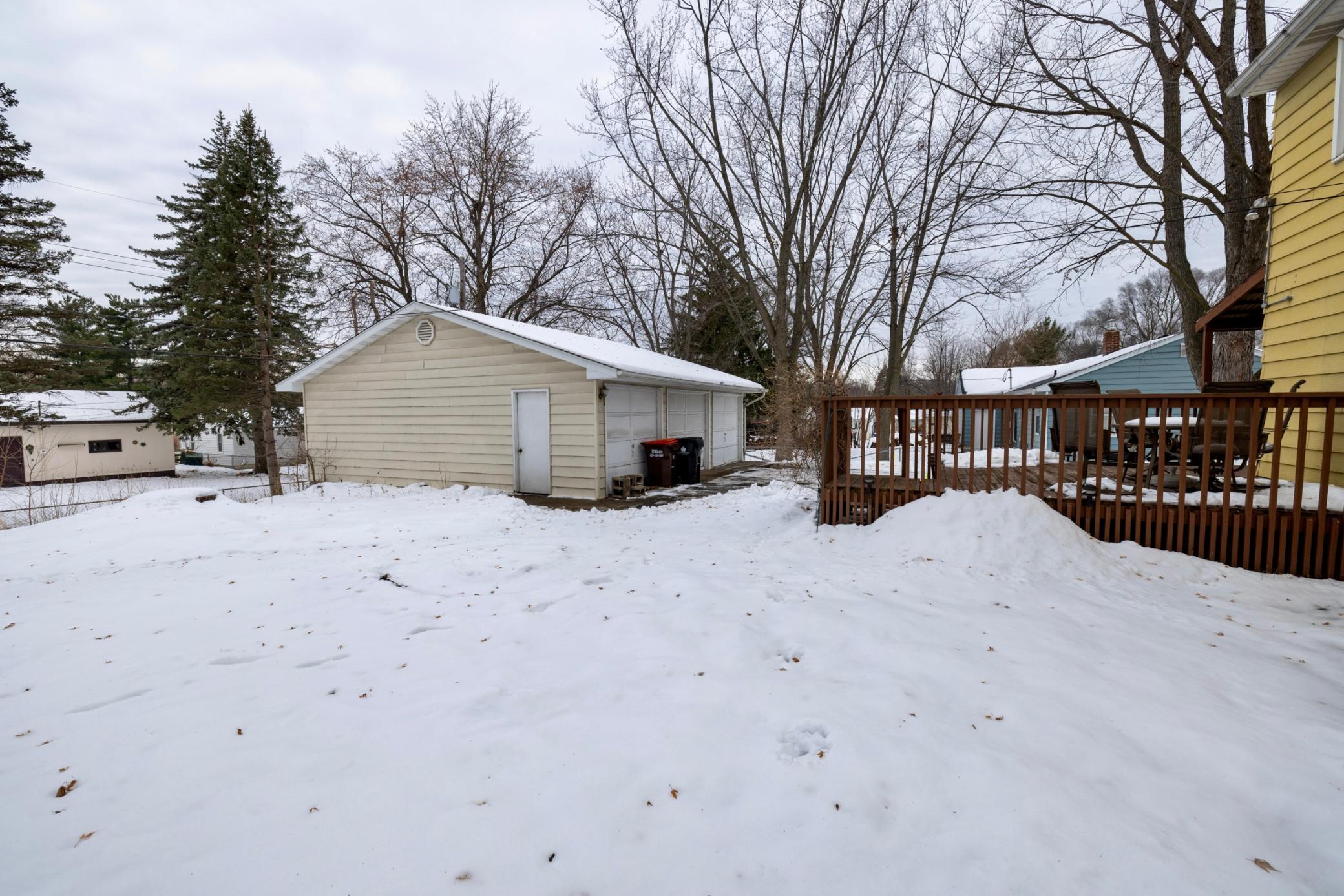 1442 Sandhurst Avenue E, Maplewood, MN, 55109
