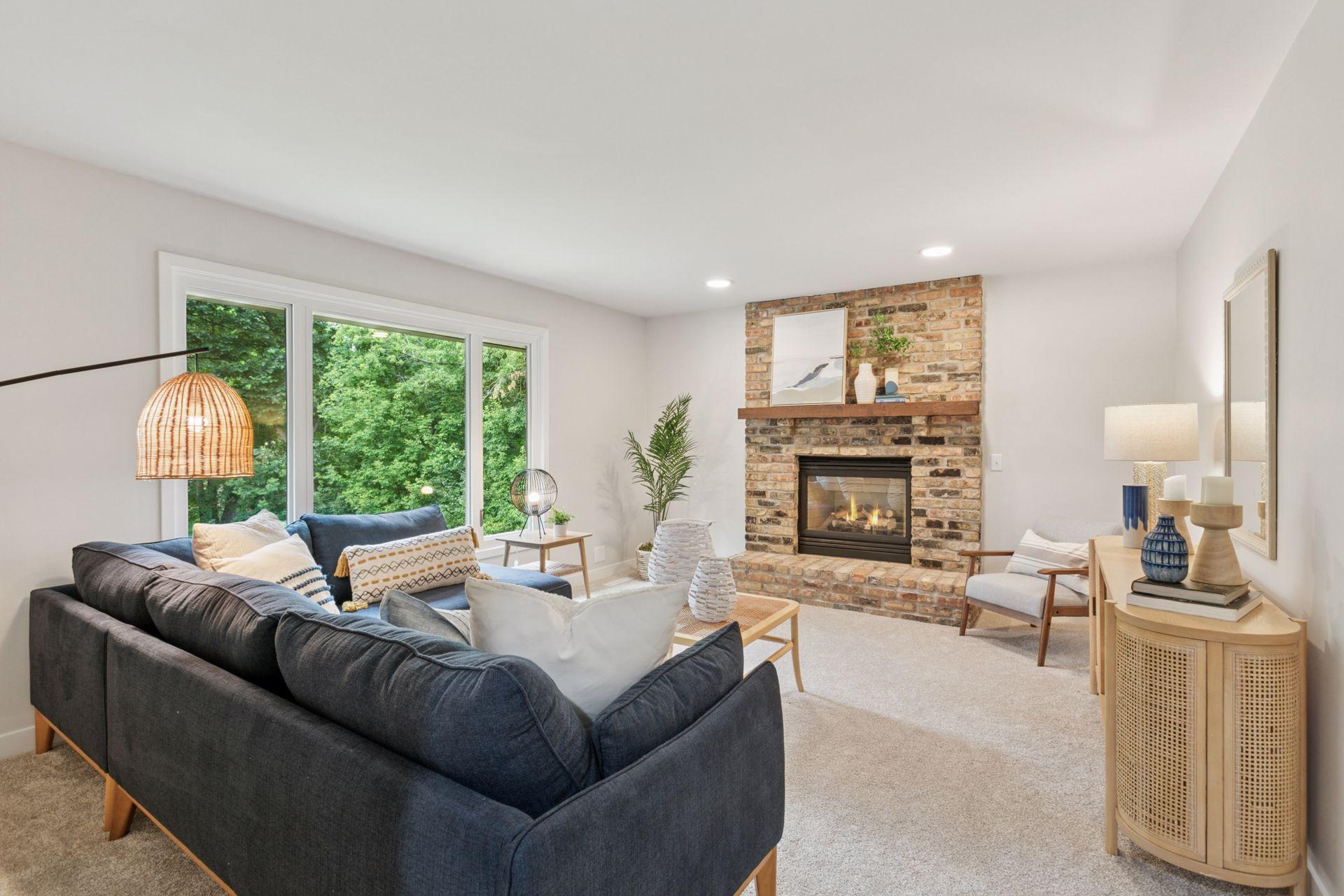 14650 40th Place N, Plymouth, MN, 55446