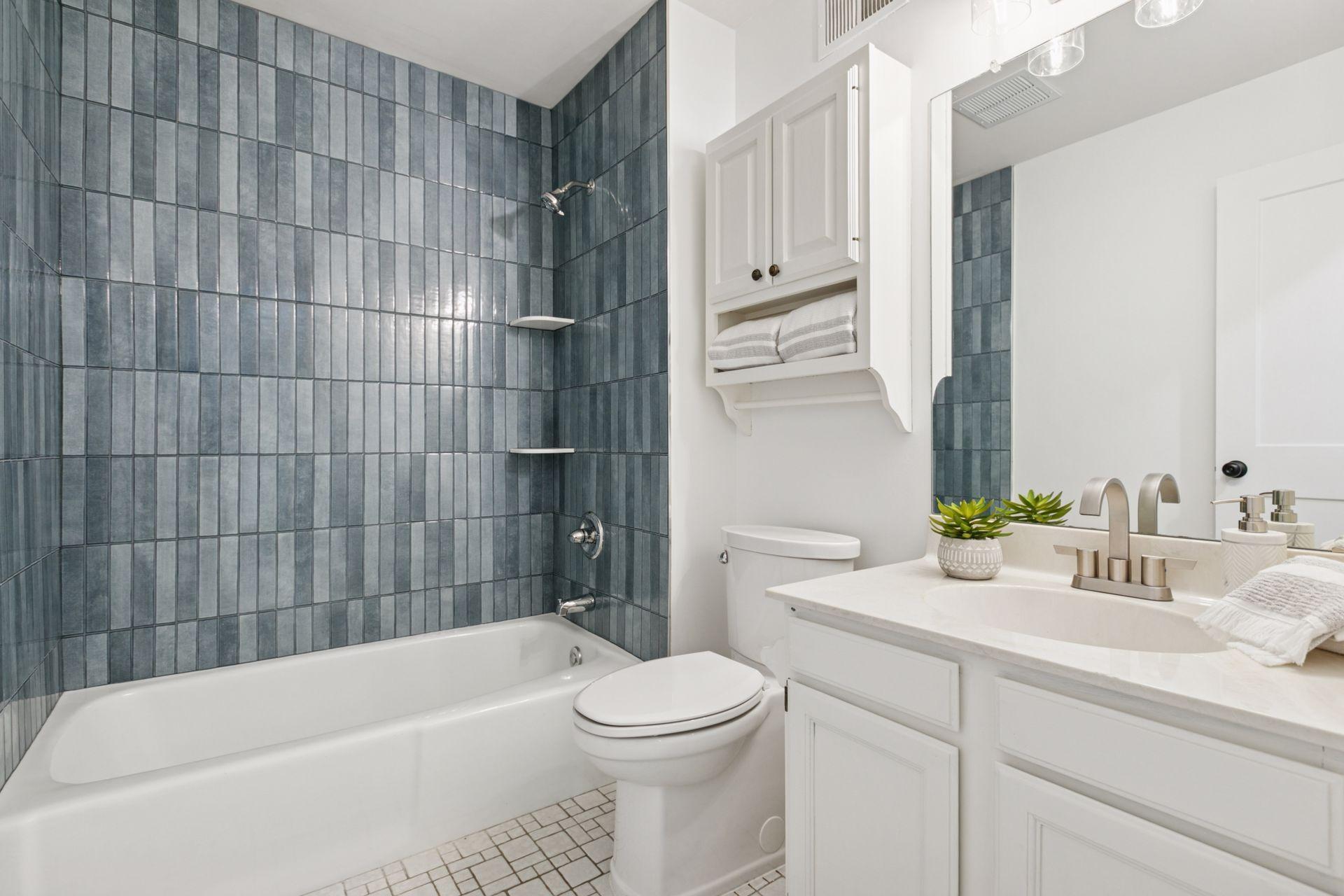 14650 40th Place N, Plymouth, MN, 55446