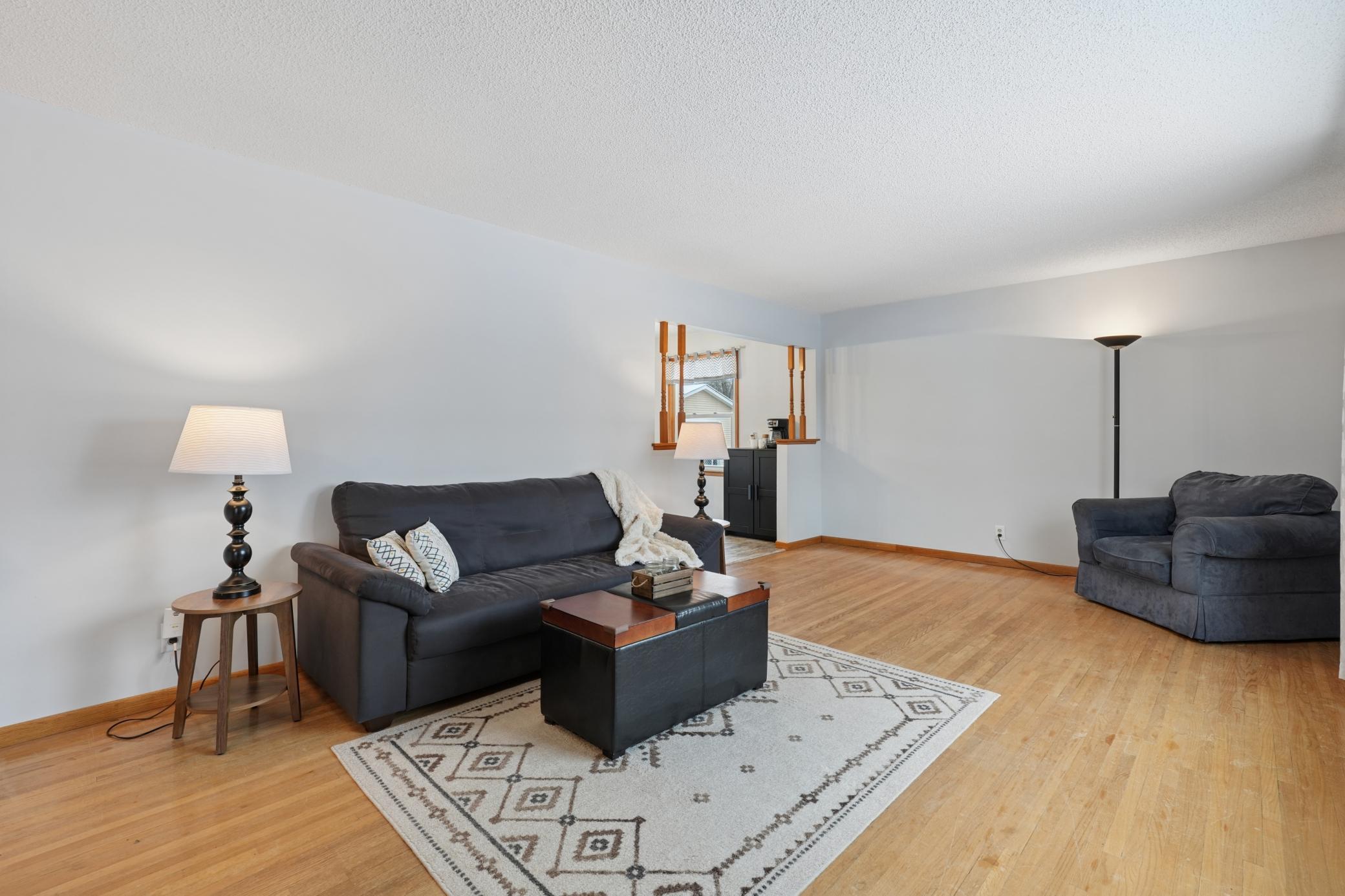 8190 Ingberg Trail S, Cottage Grove, MN, 55016