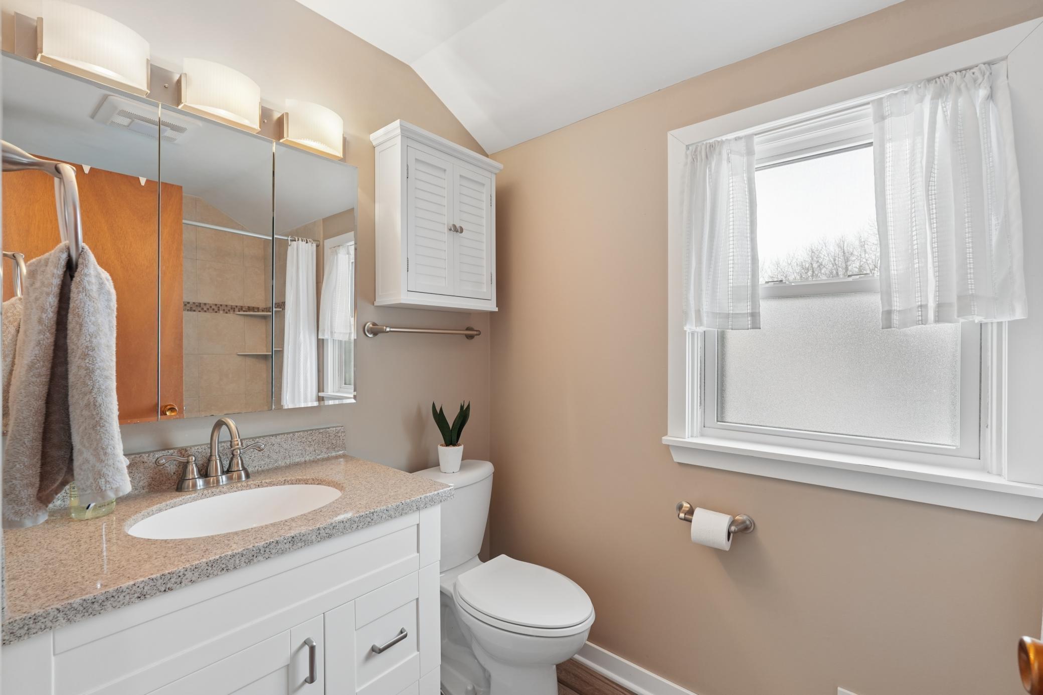 8190 Ingberg Trail S, Cottage Grove, MN, 55016