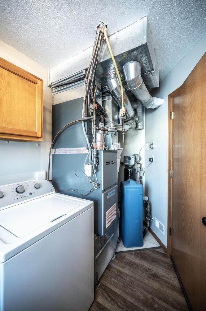 15664 Flackwood Way, Apple Valley, MN, 55124