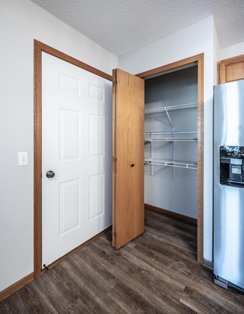 15664 Flackwood Way, Apple Valley, MN, 55124