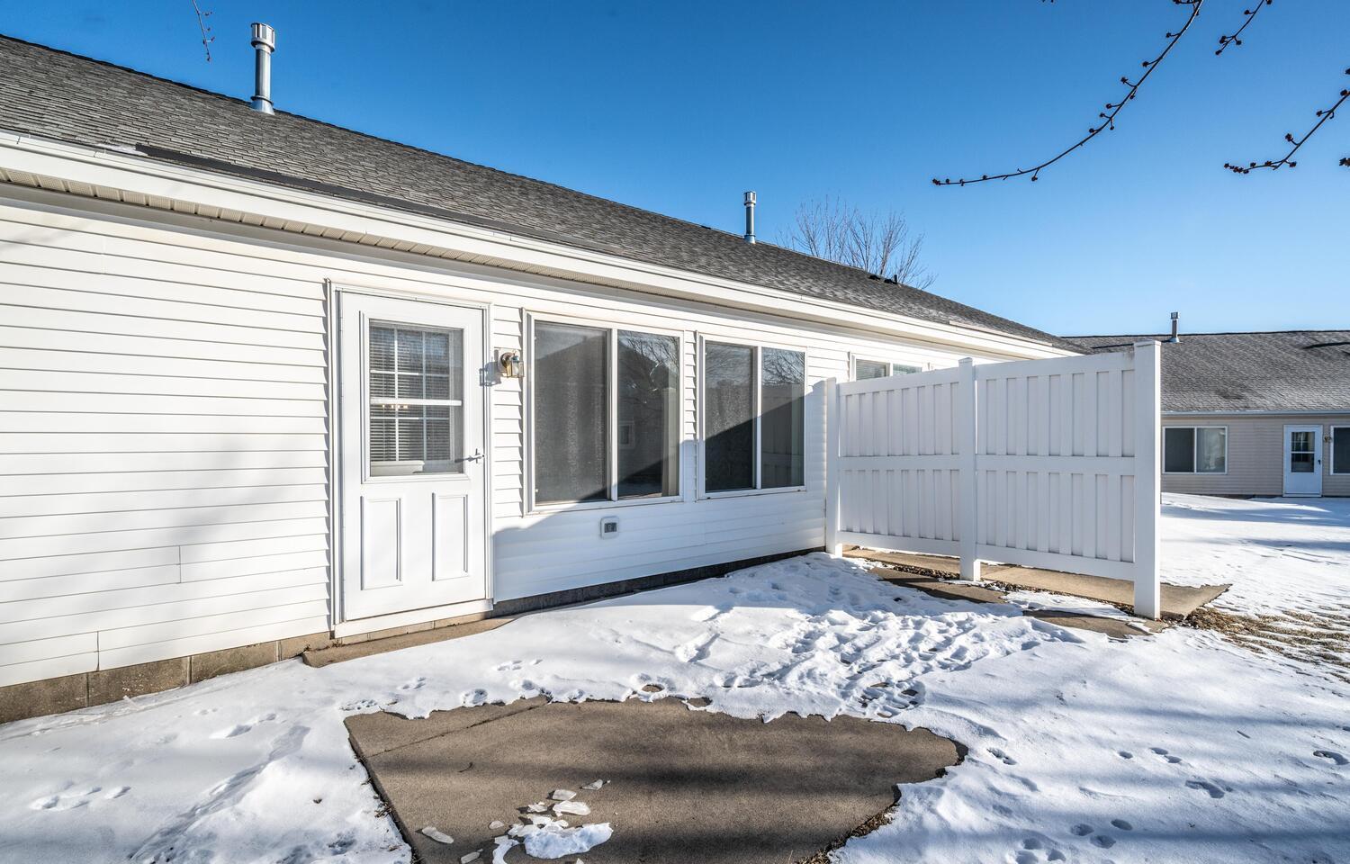 15664 Flackwood Way, Apple Valley, MN, 55124