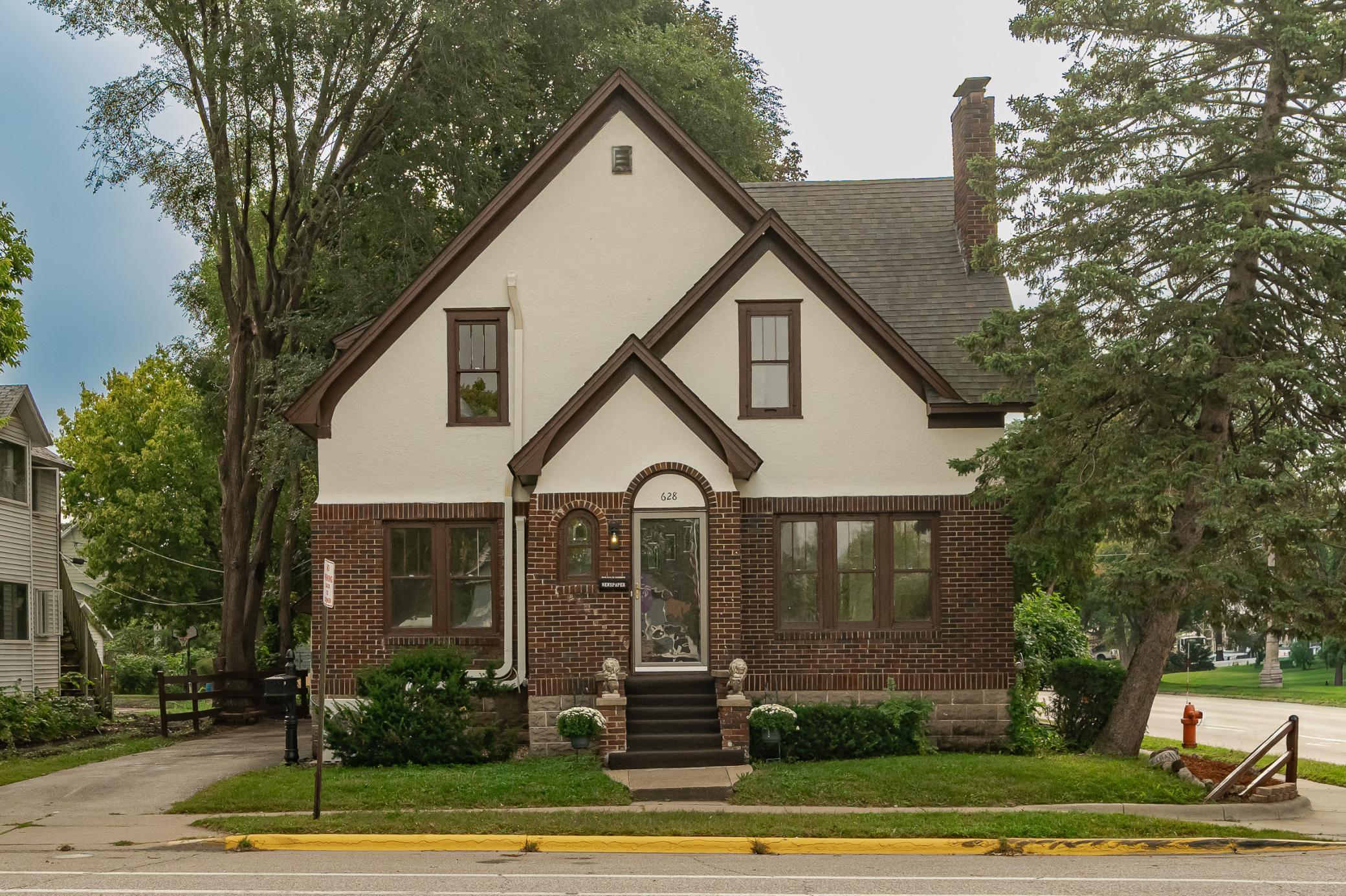 628 Main Street, Winona, MN, 55987