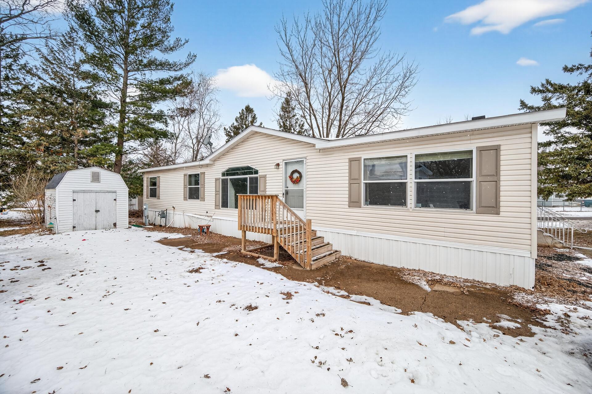 901 Hamlet Circle, Lakeville, MN, 55044