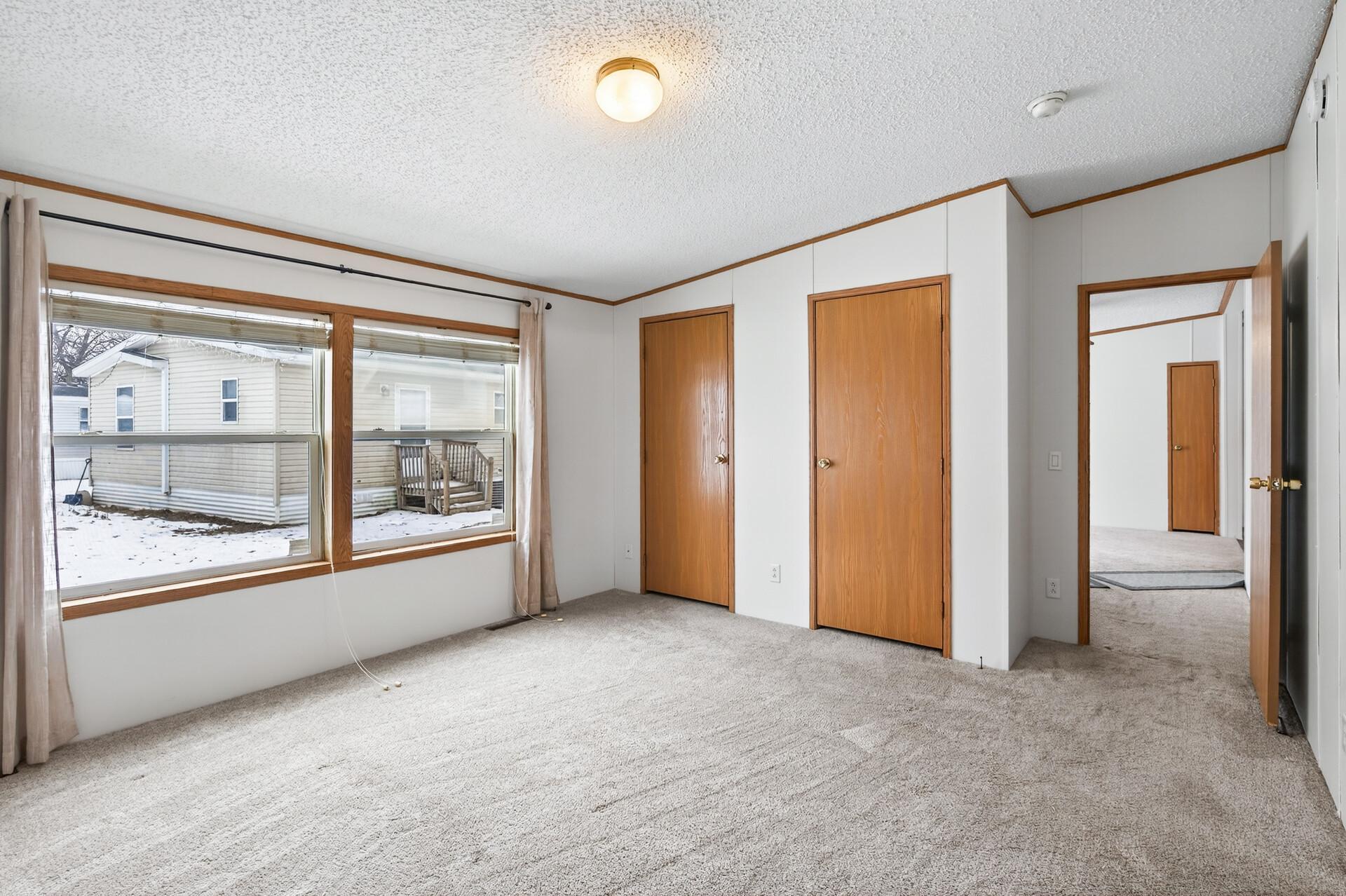 901 Hamlet Circle, Lakeville, MN, 55044