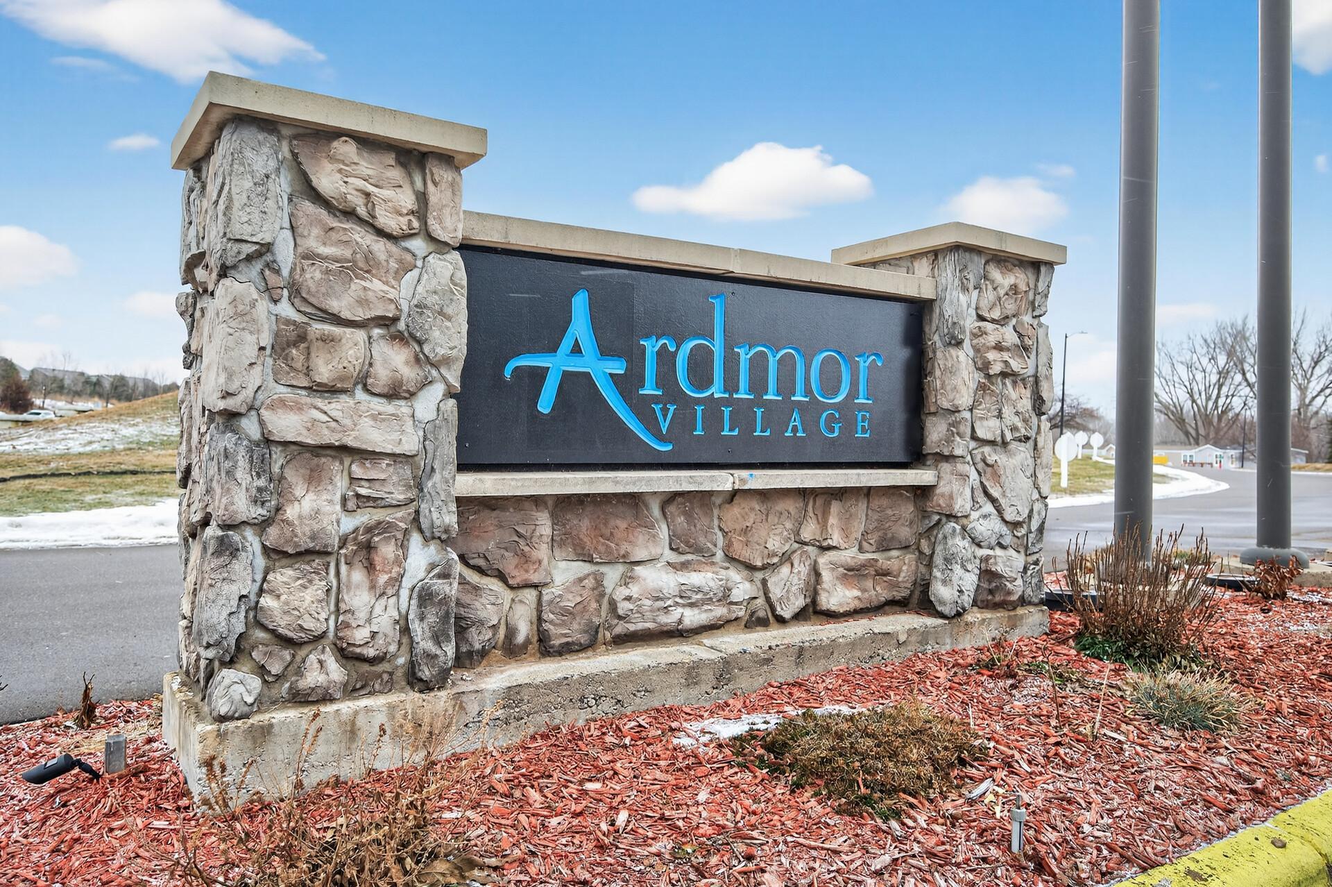 901 Hamlet Circle, Lakeville, MN, 55044