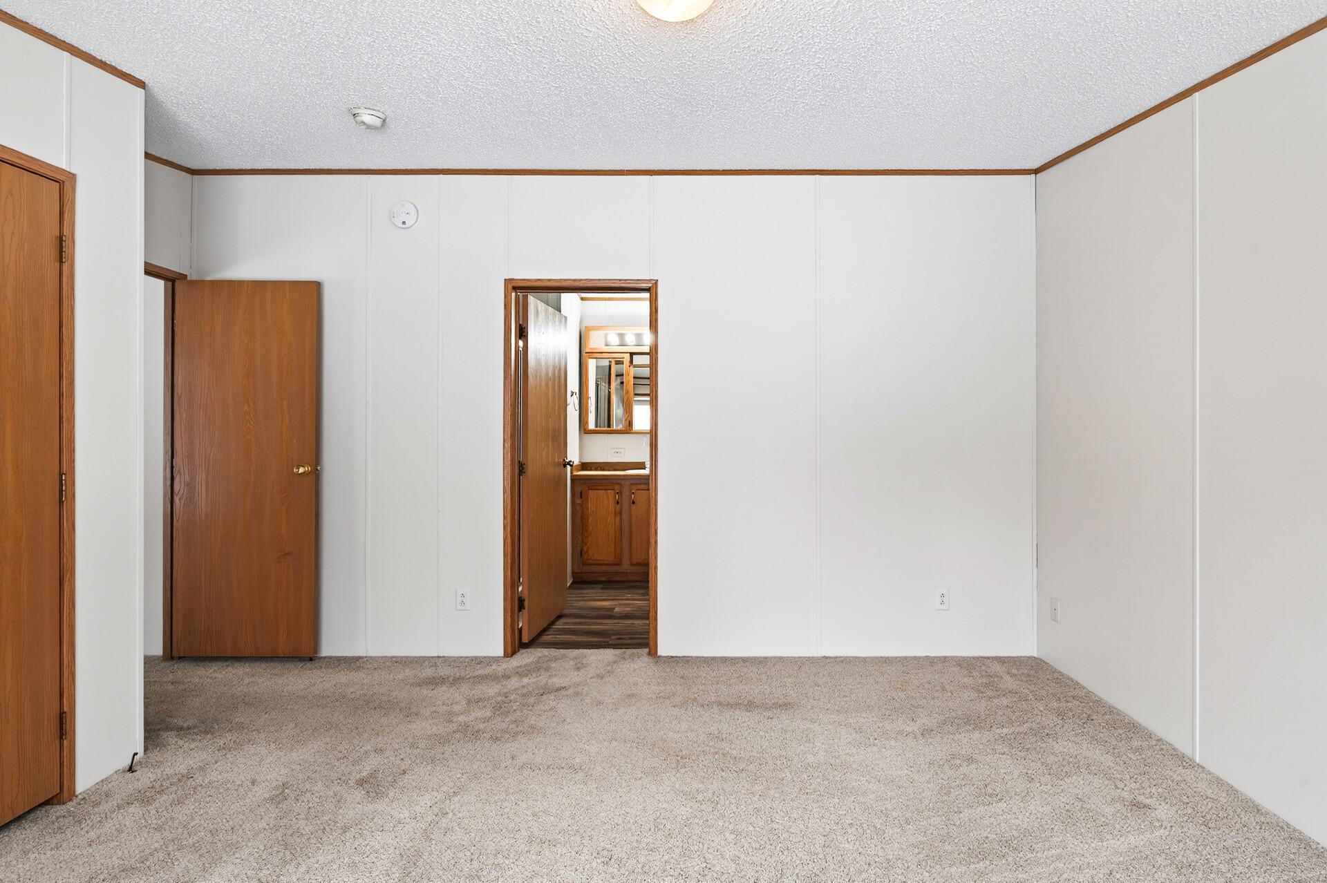 901 Hamlet Circle, Lakeville, MN, 55044