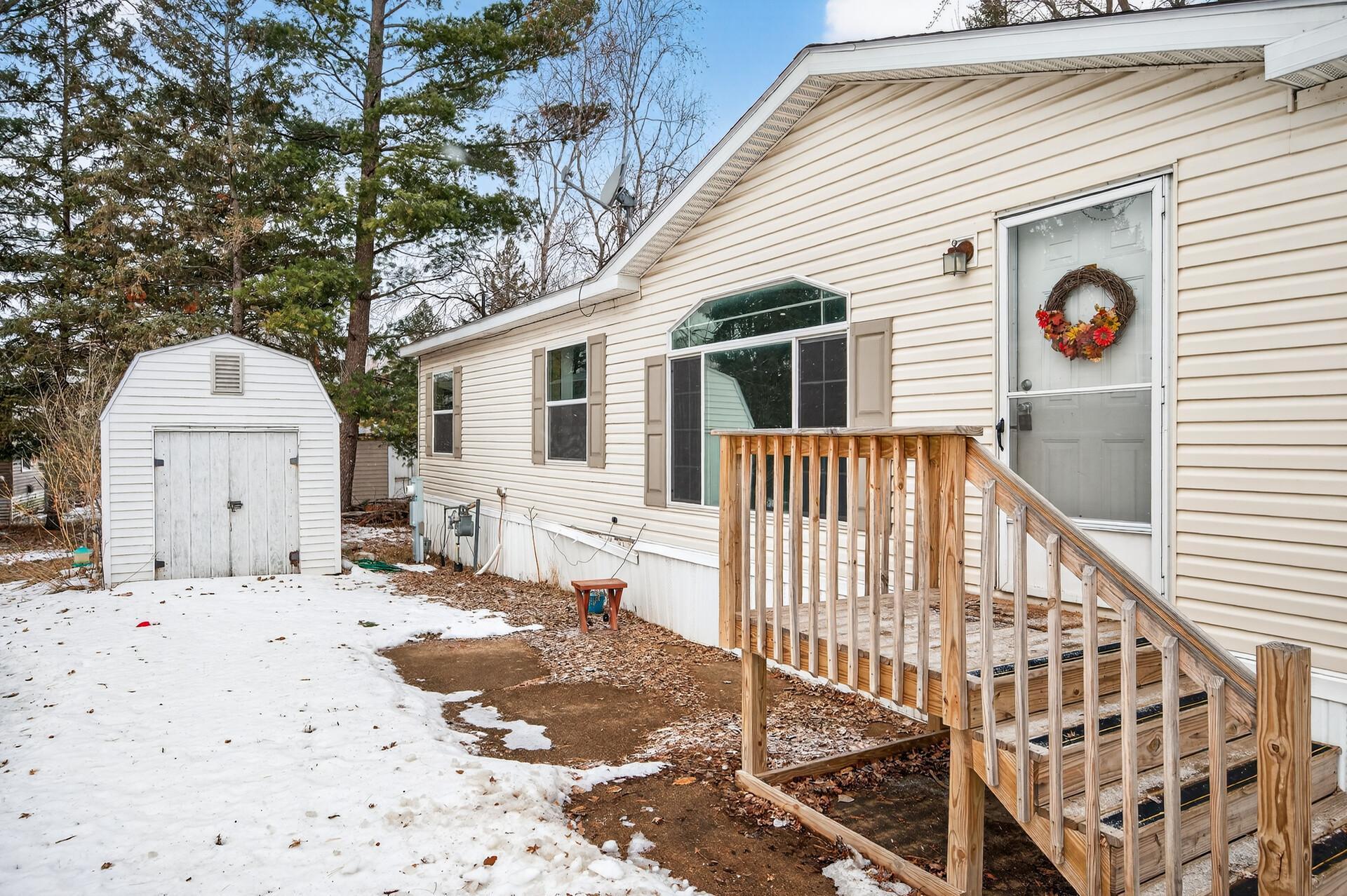 901 Hamlet Circle, Lakeville, MN, 55044