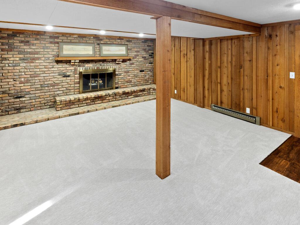 82 Walden Street, Burnsville, MN, 55337