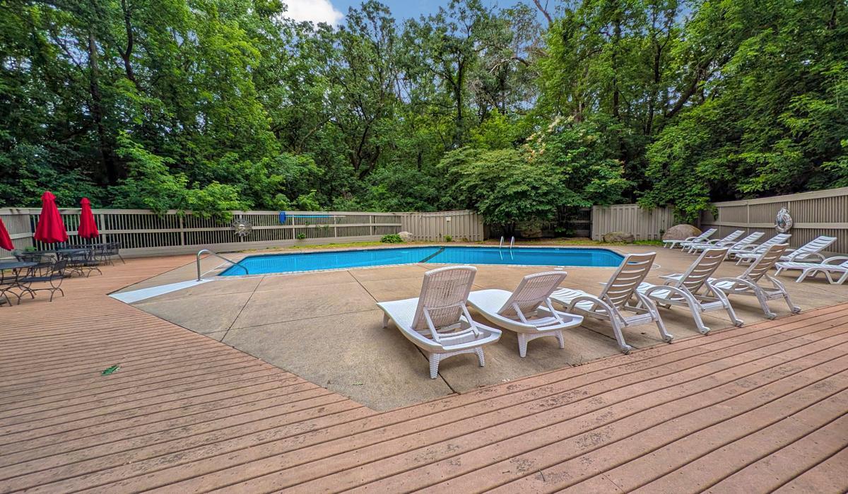 82 Walden Street, Burnsville, MN, 55337