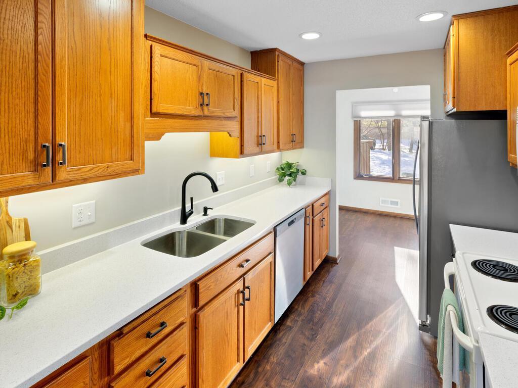 82 Walden Street, Burnsville, MN, 55337