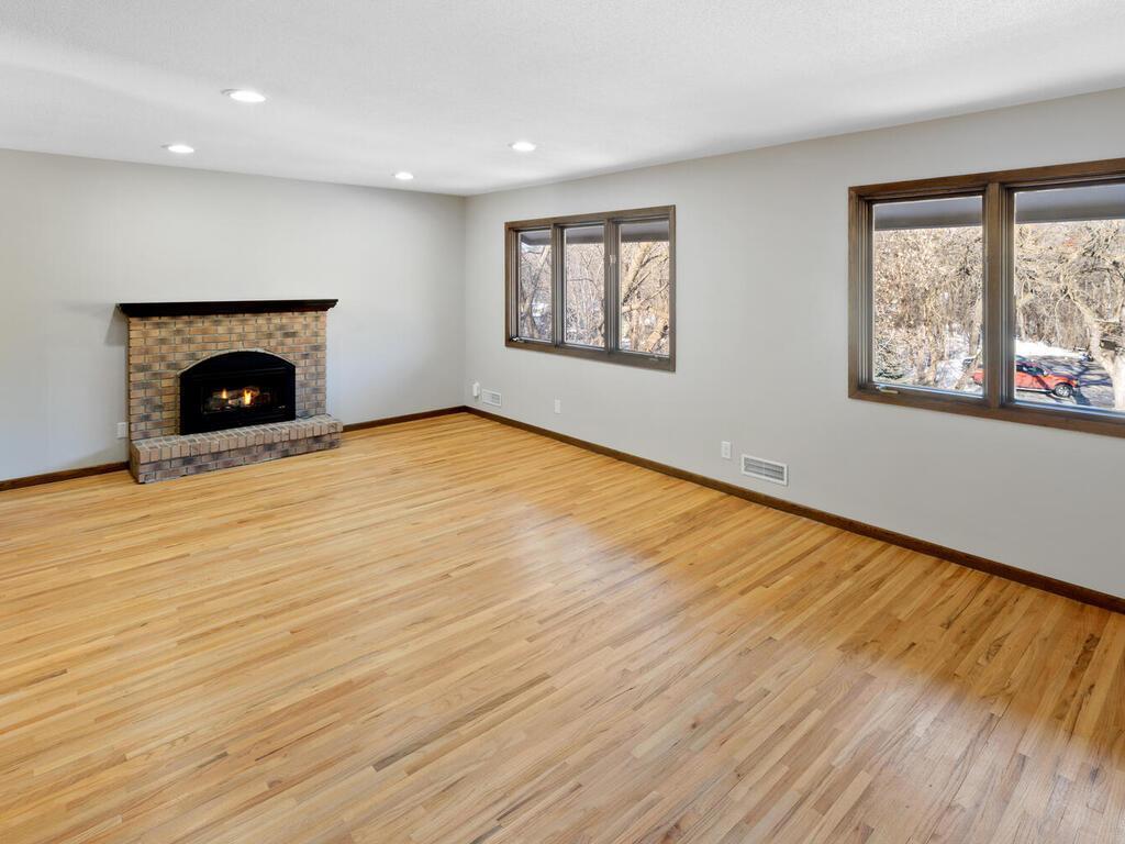 82 Walden Street, Burnsville, MN, 55337