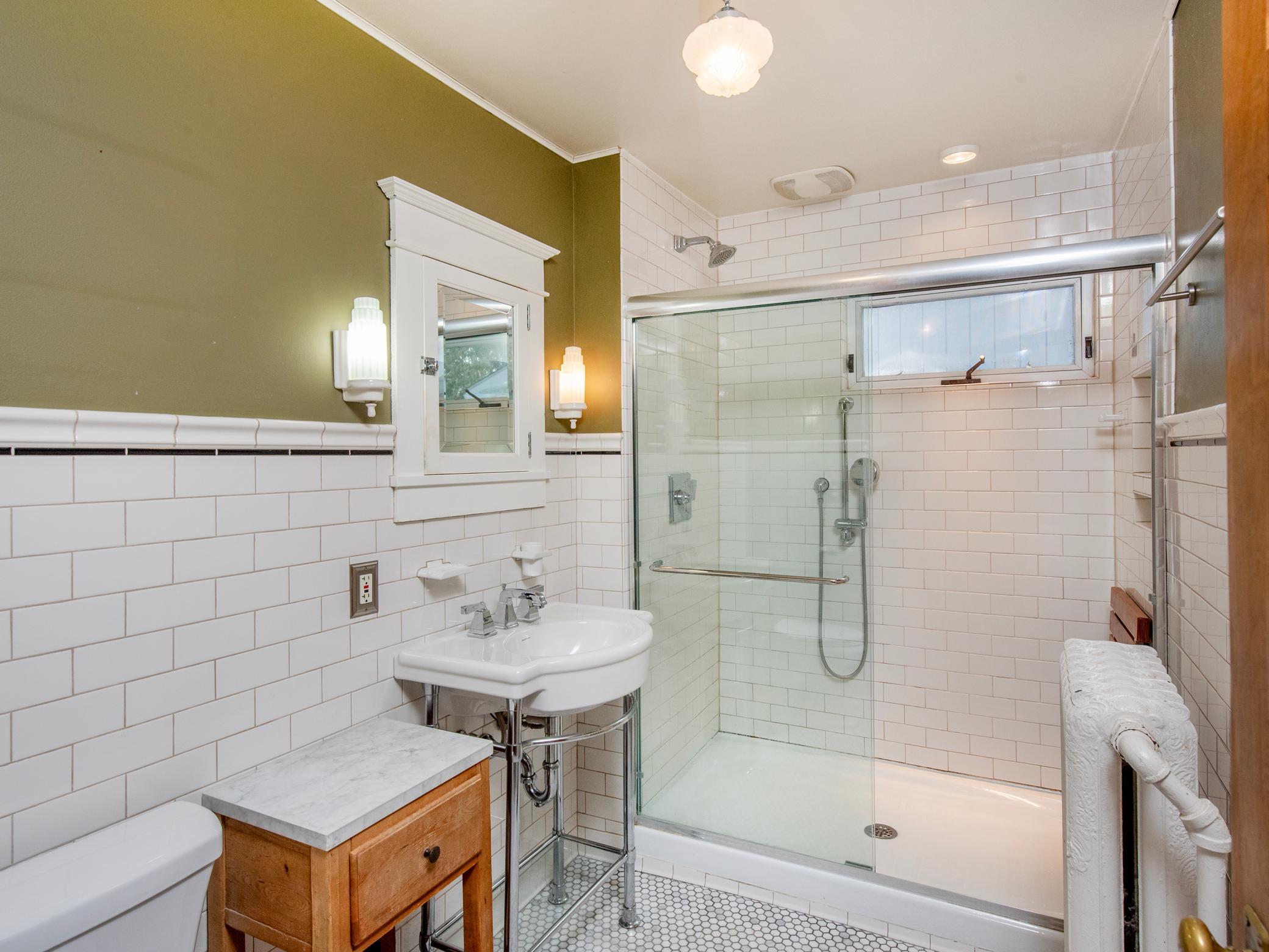 2111 Dayton Avenue, Saint Paul, MN, 55104