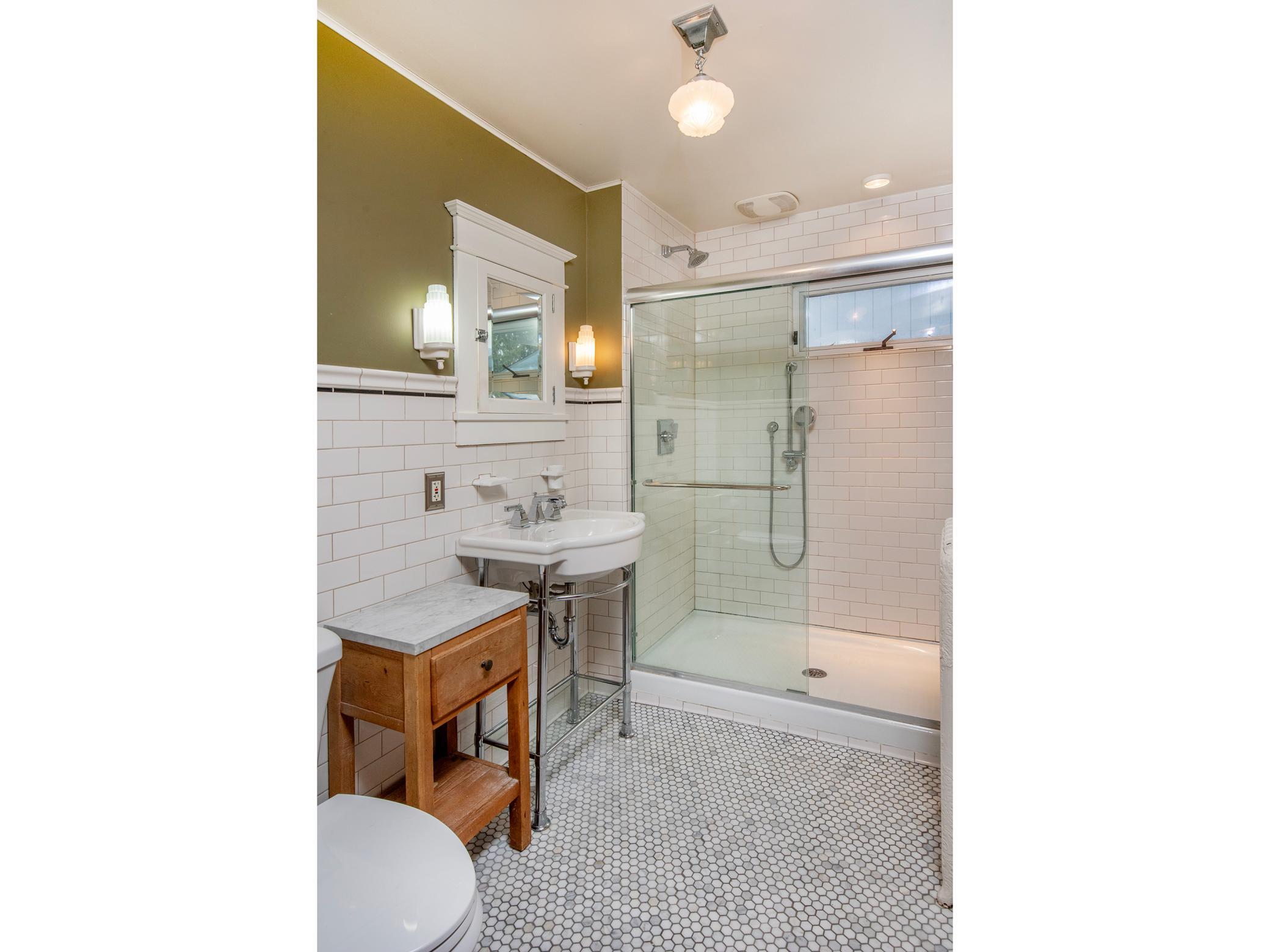 2111 Dayton Avenue, Saint Paul, MN, 55104