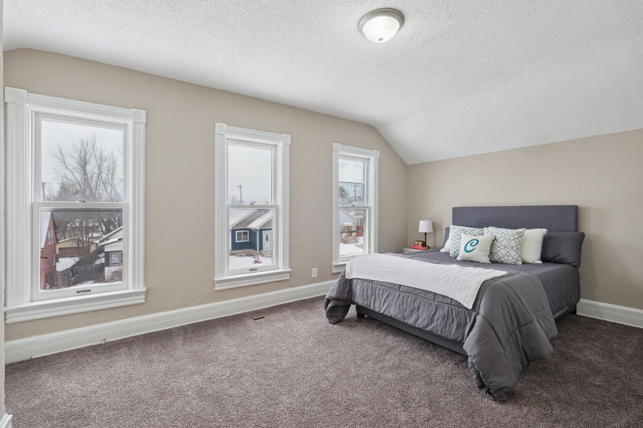 1250 Minnehaha Avenue E, Saint Paul, MN, 55106